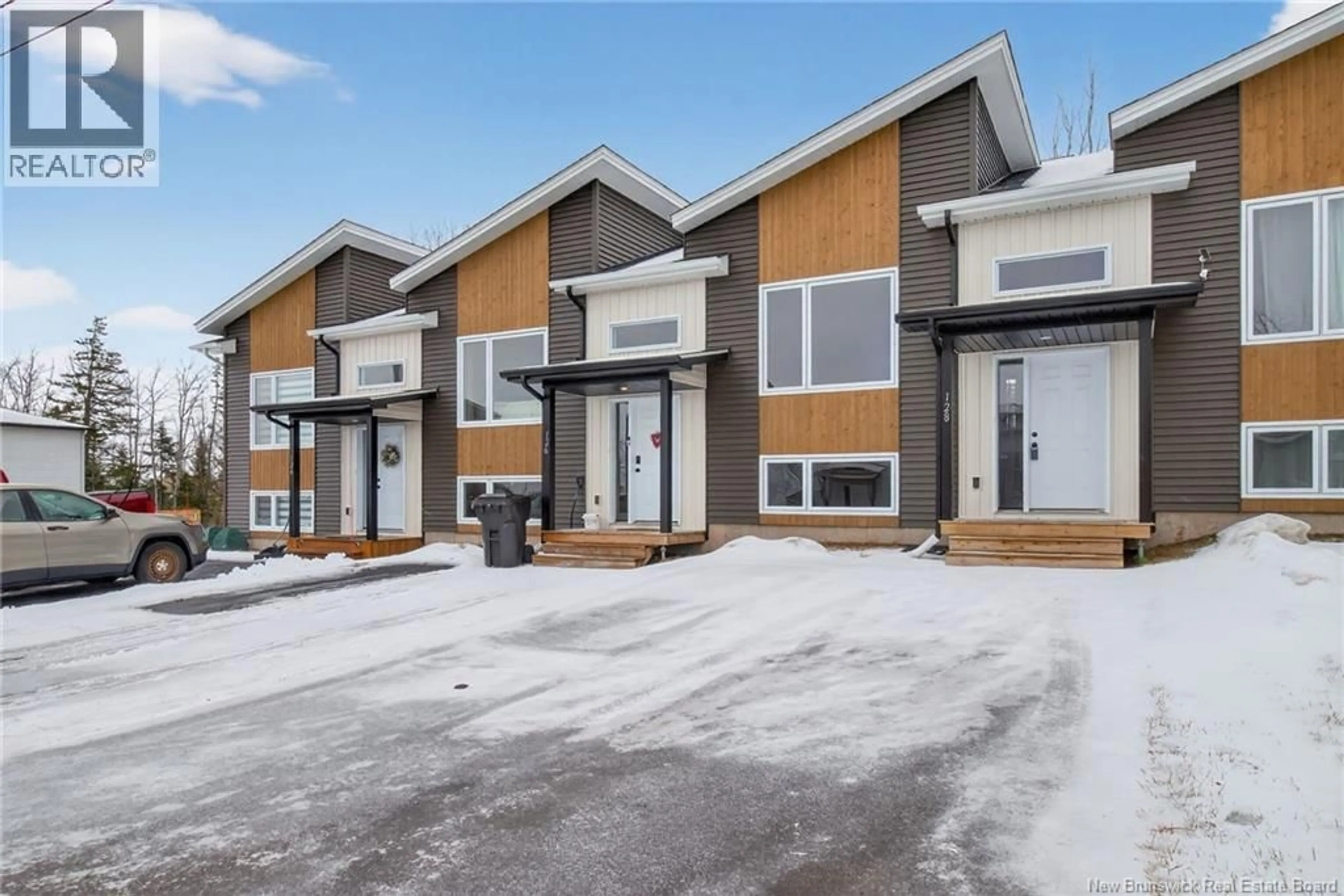 Unknown for 128 DONAT, Dieppe New Brunswick E1A7R4