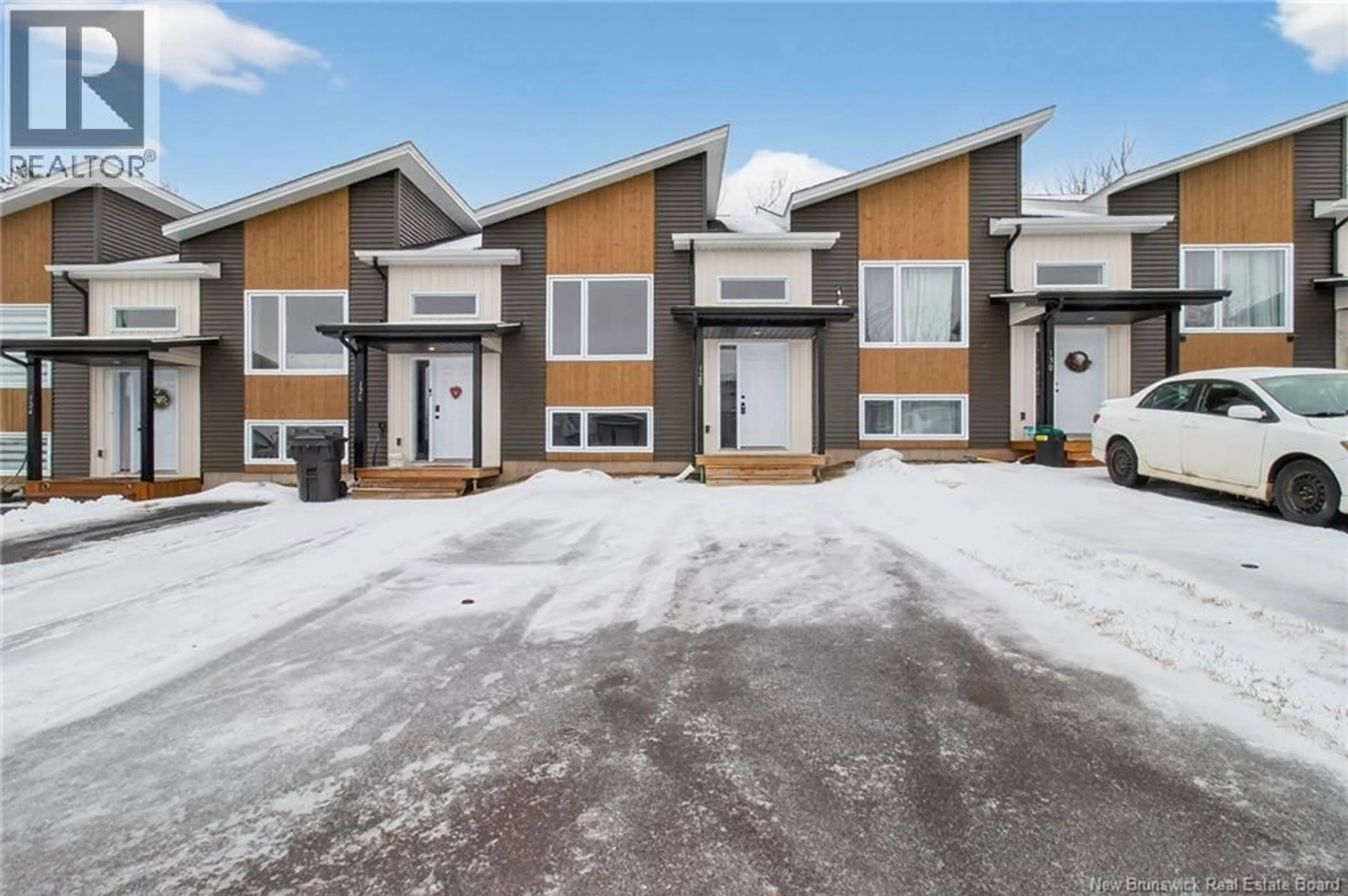 Unknown for 128 DONAT, Dieppe New Brunswick E1A7R4