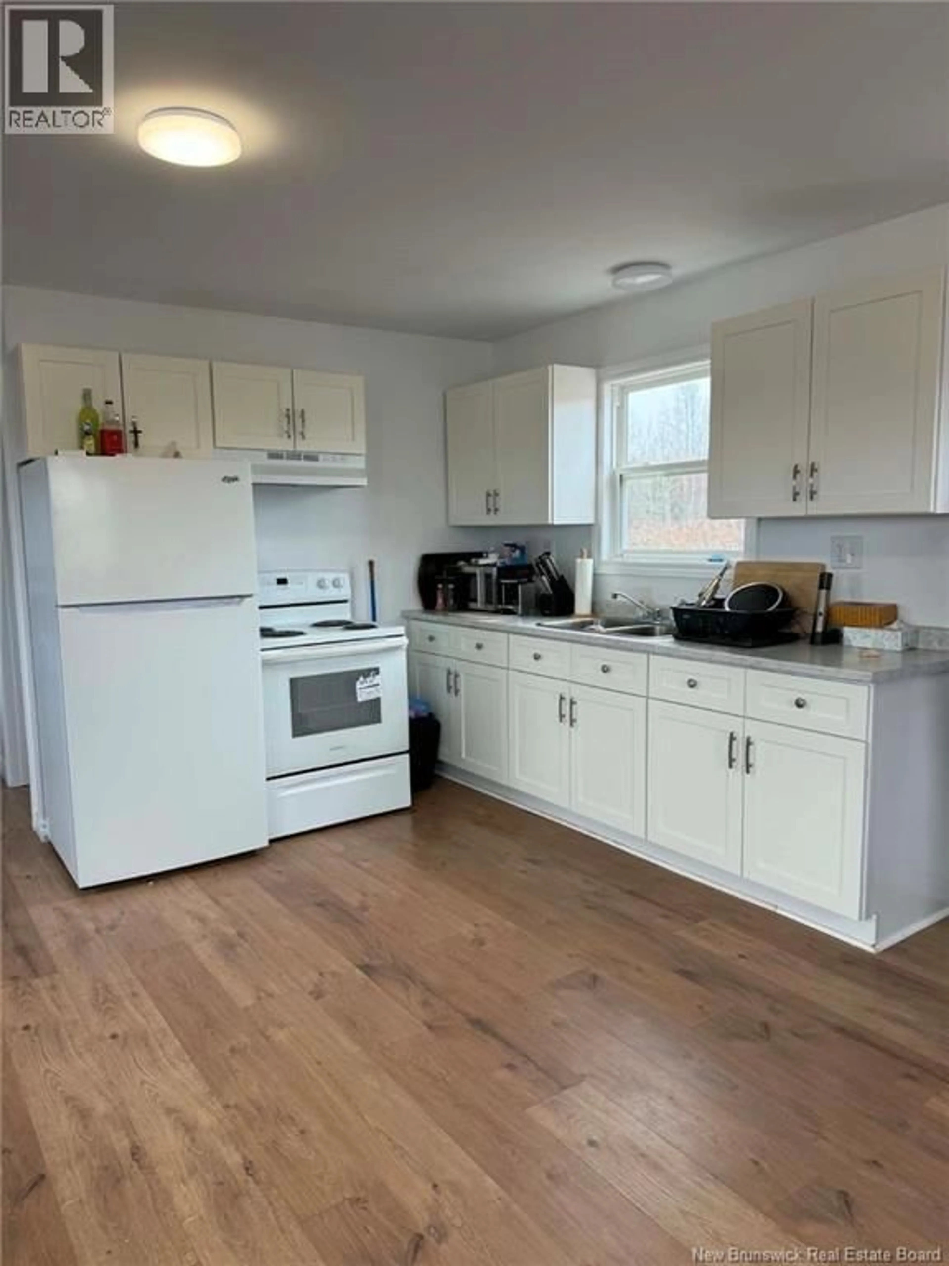 Standard kitchen, unknown for 1-140 SOUTH NAPAN ROAD, Napan New Brunswick E1N4W1