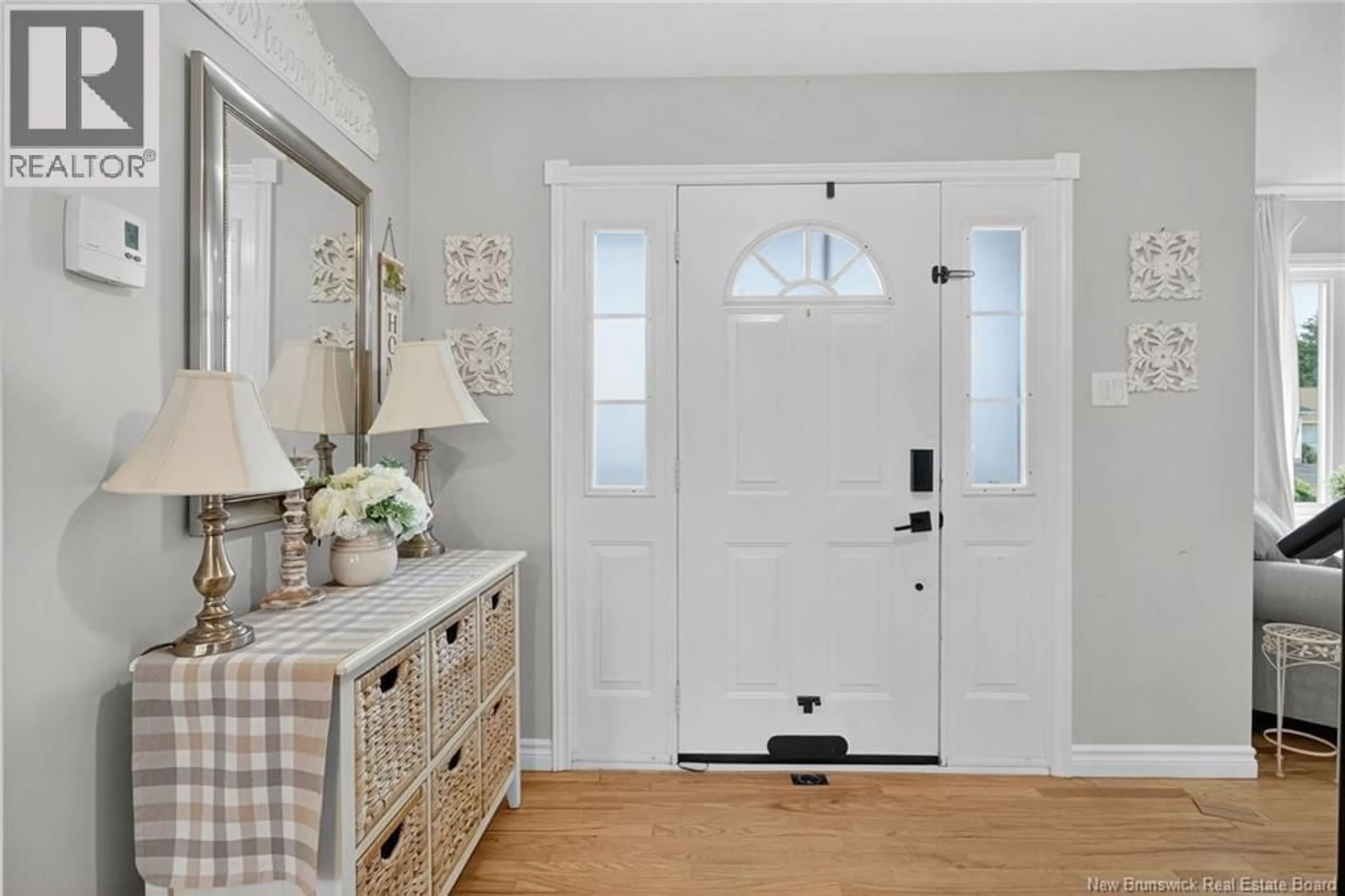 Indoor entryway for 20 VANESSA COURT, Riverview New Brunswick E1B4W7