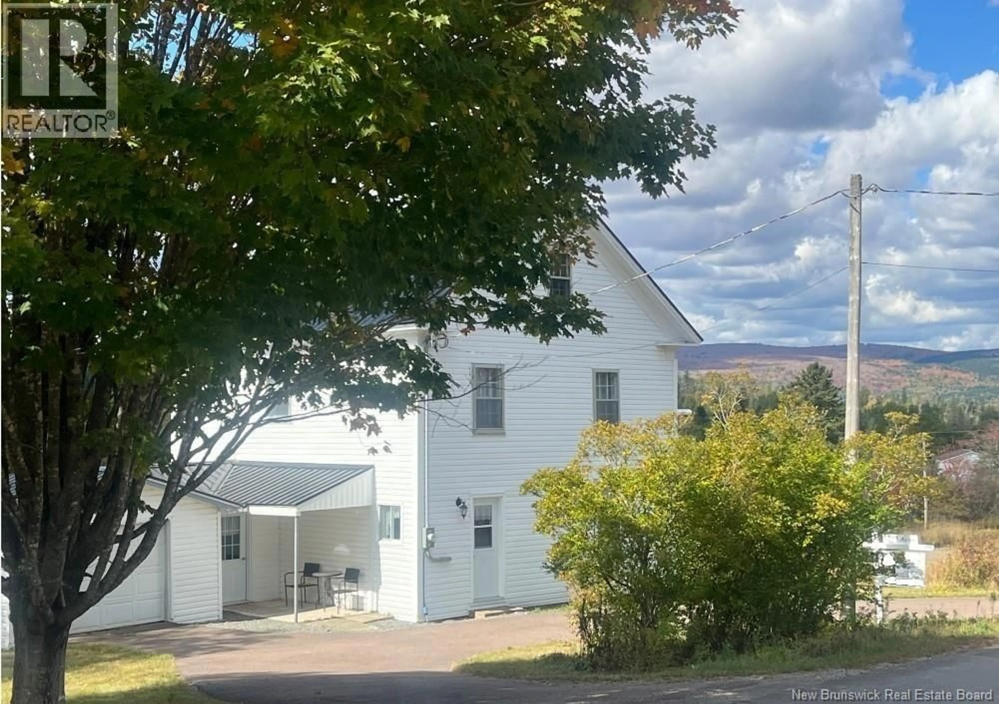 A pic from outside/outdoor area/front of a property/back of a property/a pic from drone, street for 386 ROUTE 915, Harvey Bank New Brunswick E4H2M2