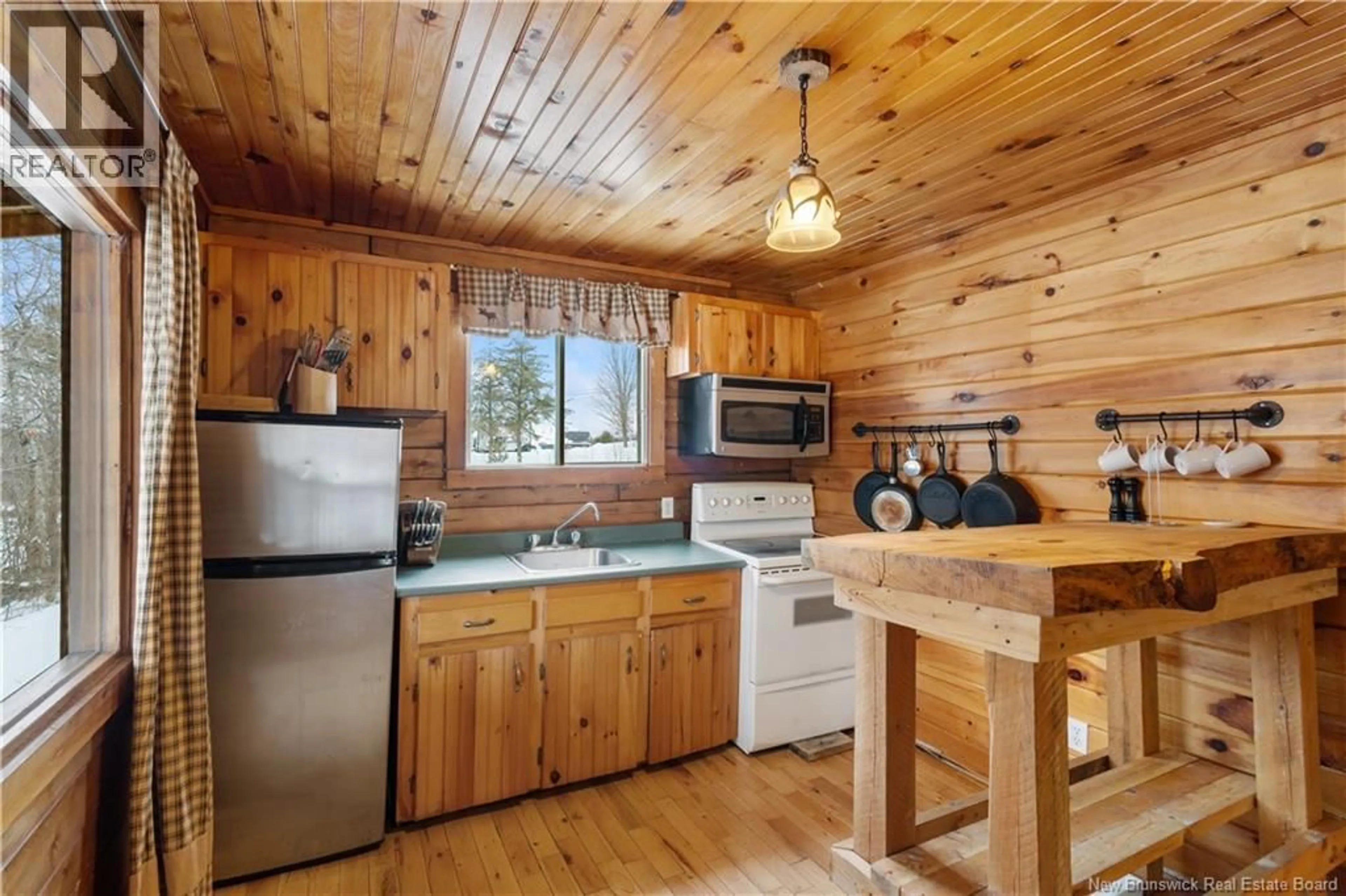 Standard kitchen, unknown for 97 HAMBROOK POINT ROAD, Renous New Brunswick E9E2P1