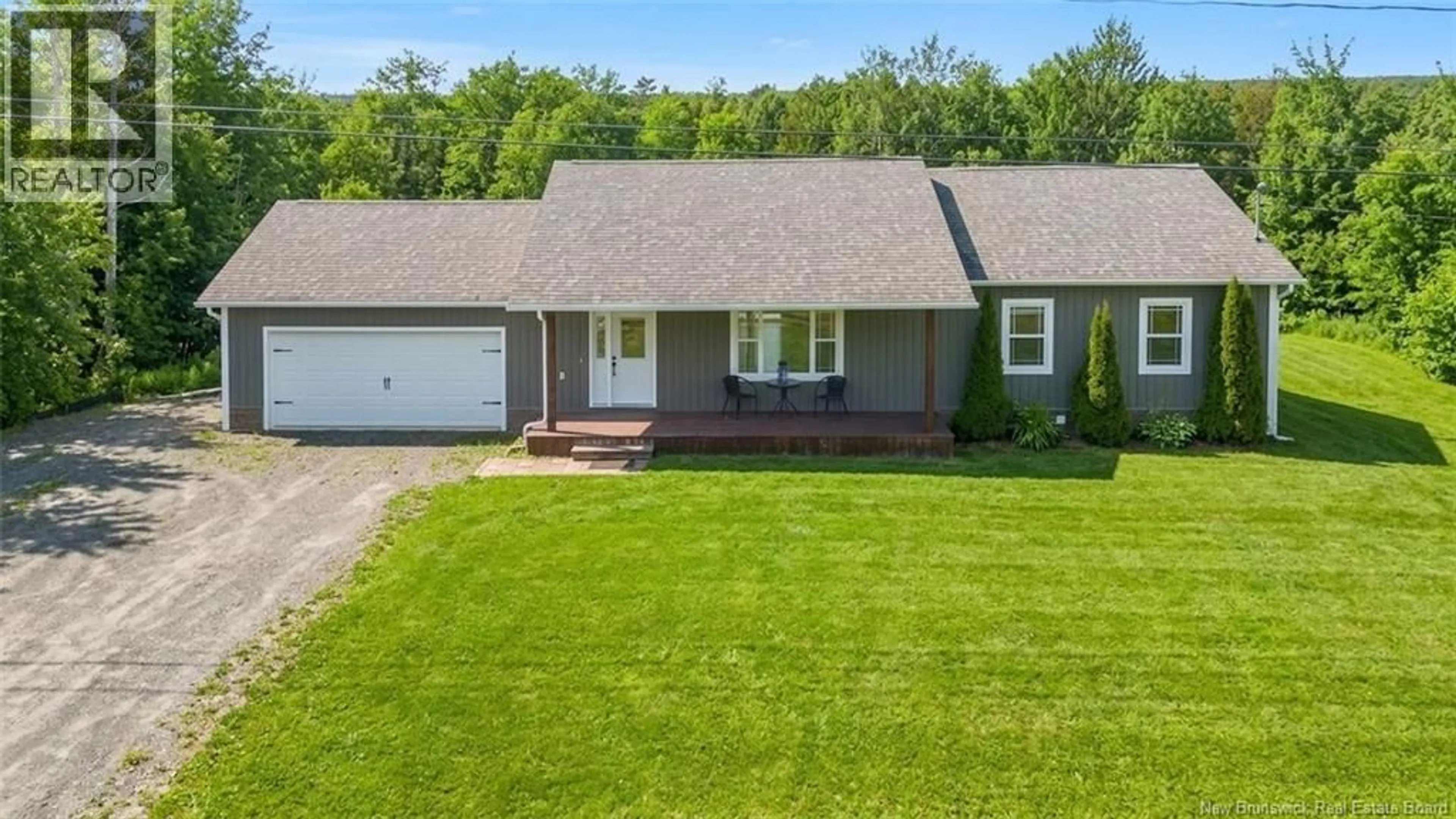 A pic from outside/outdoor area/front of a property/back of a property/a pic from drone, street for 31 LYMAN STREET, Burton New Brunswick E2V0H9