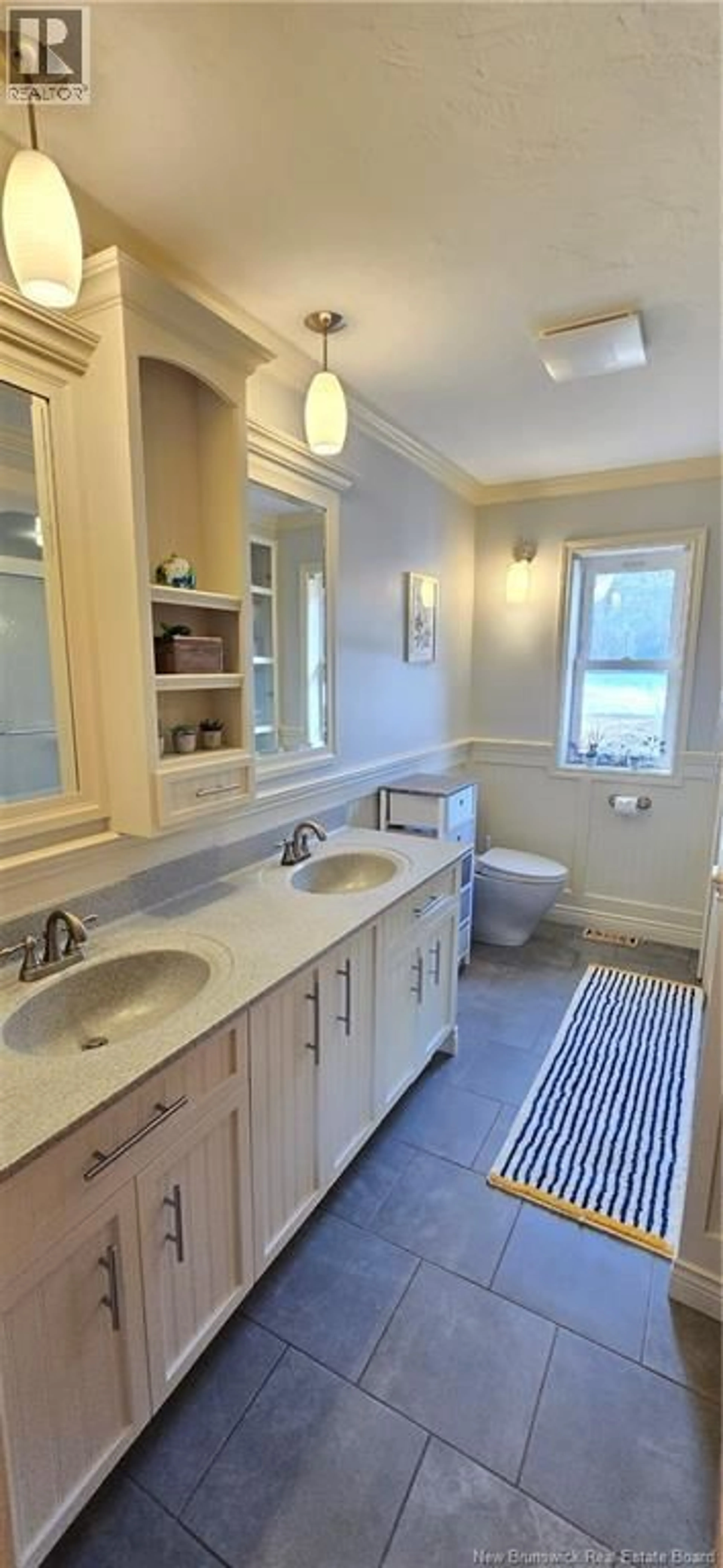 Contemporary bathroom, ceramic/tile floor for 915 DAWSON, Dawson Settlement New Brunswick E4H1Z4