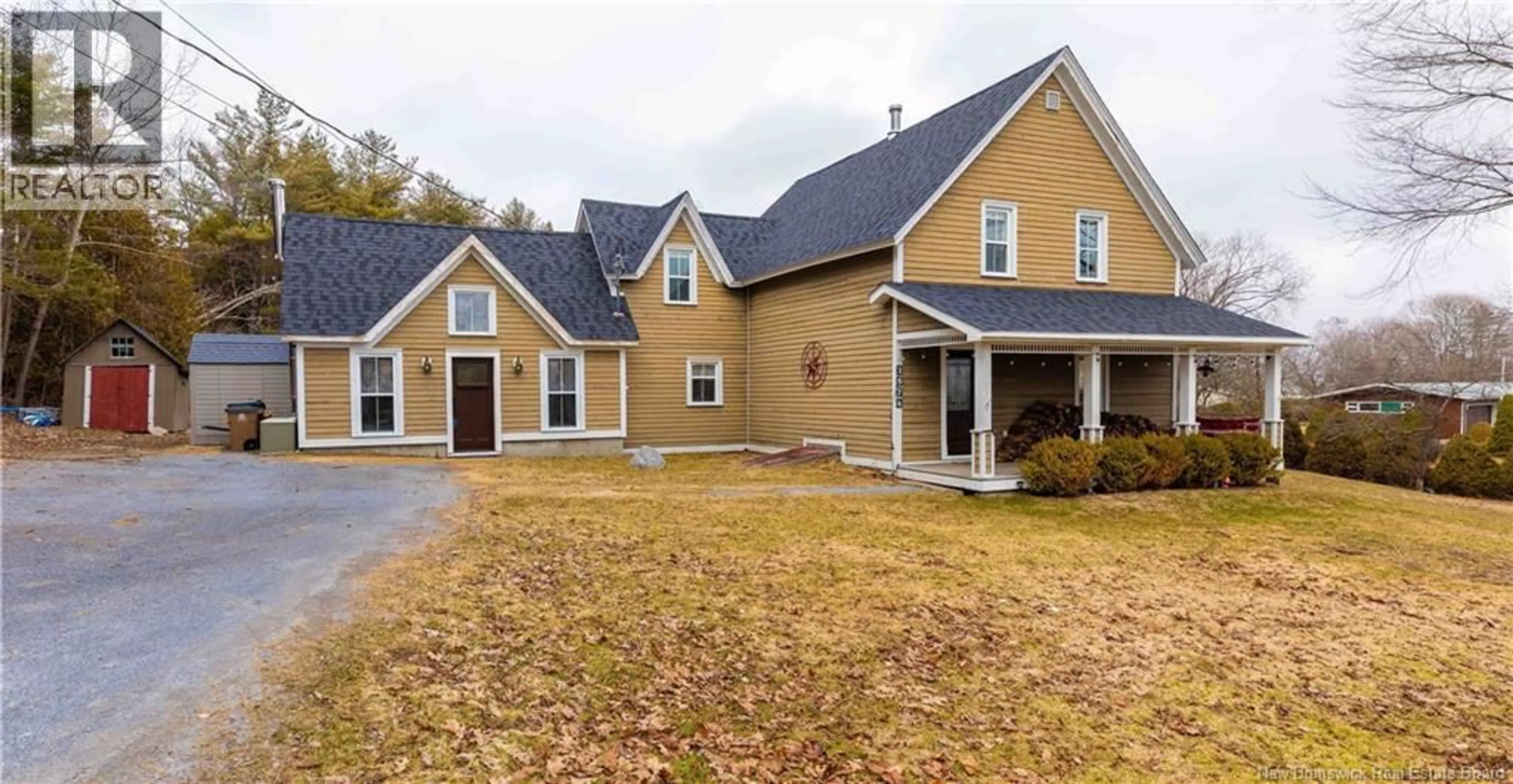 Home with vinyl exterior material, street for 2574 WESTFIELD ROAD, Saint John New Brunswick E2M6N1