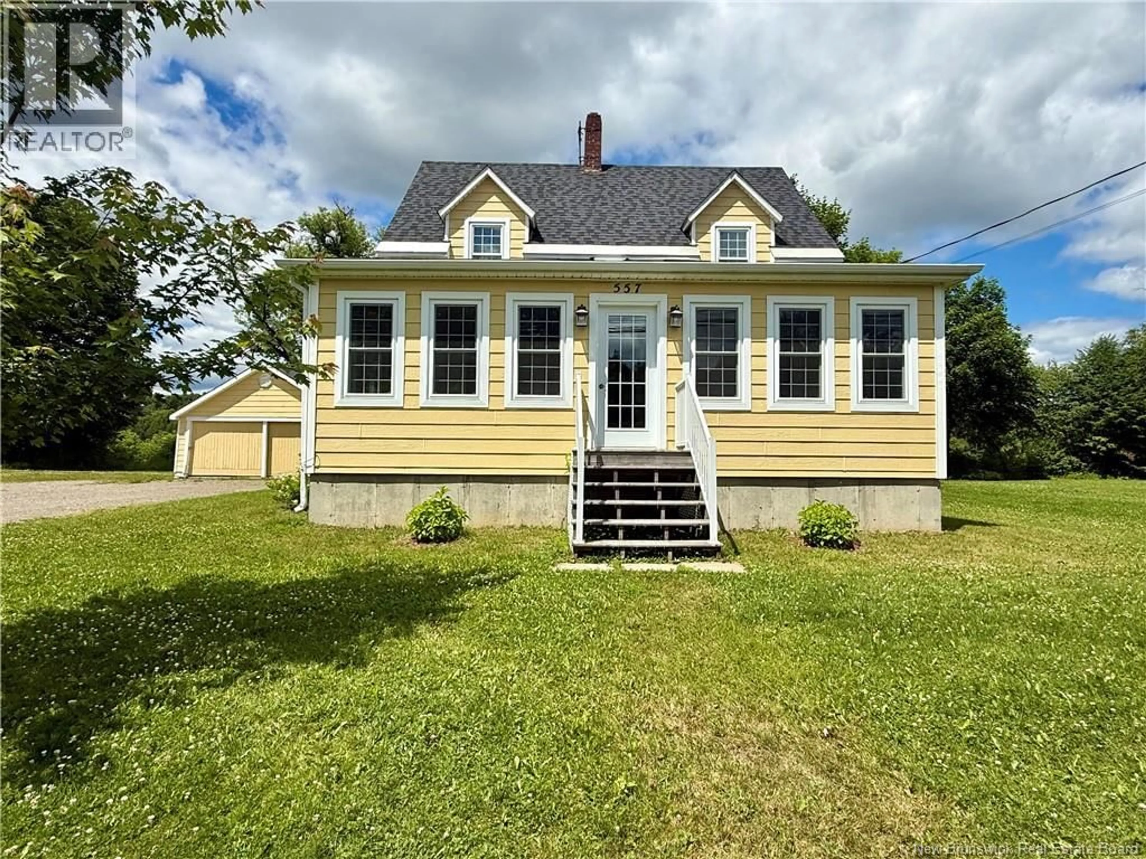 Home with vinyl exterior material, street for 557 EAST RIVERSIDE DRIVE, Perth-Andover New Brunswick E7H1Y4