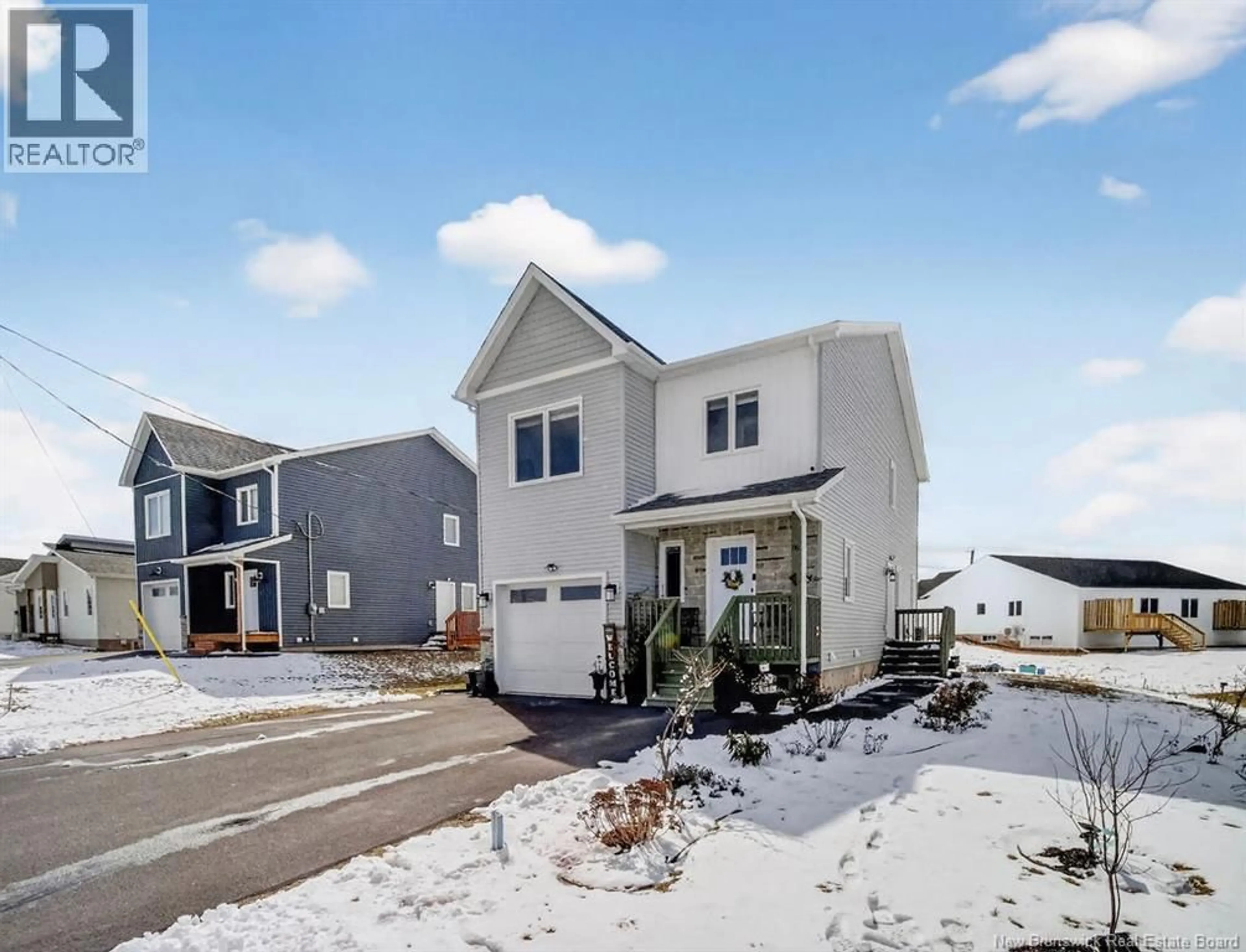 Home with vinyl exterior material, street for 88 MACINTOSH BOULEVARD, Moncton New Brunswick E1K0A1