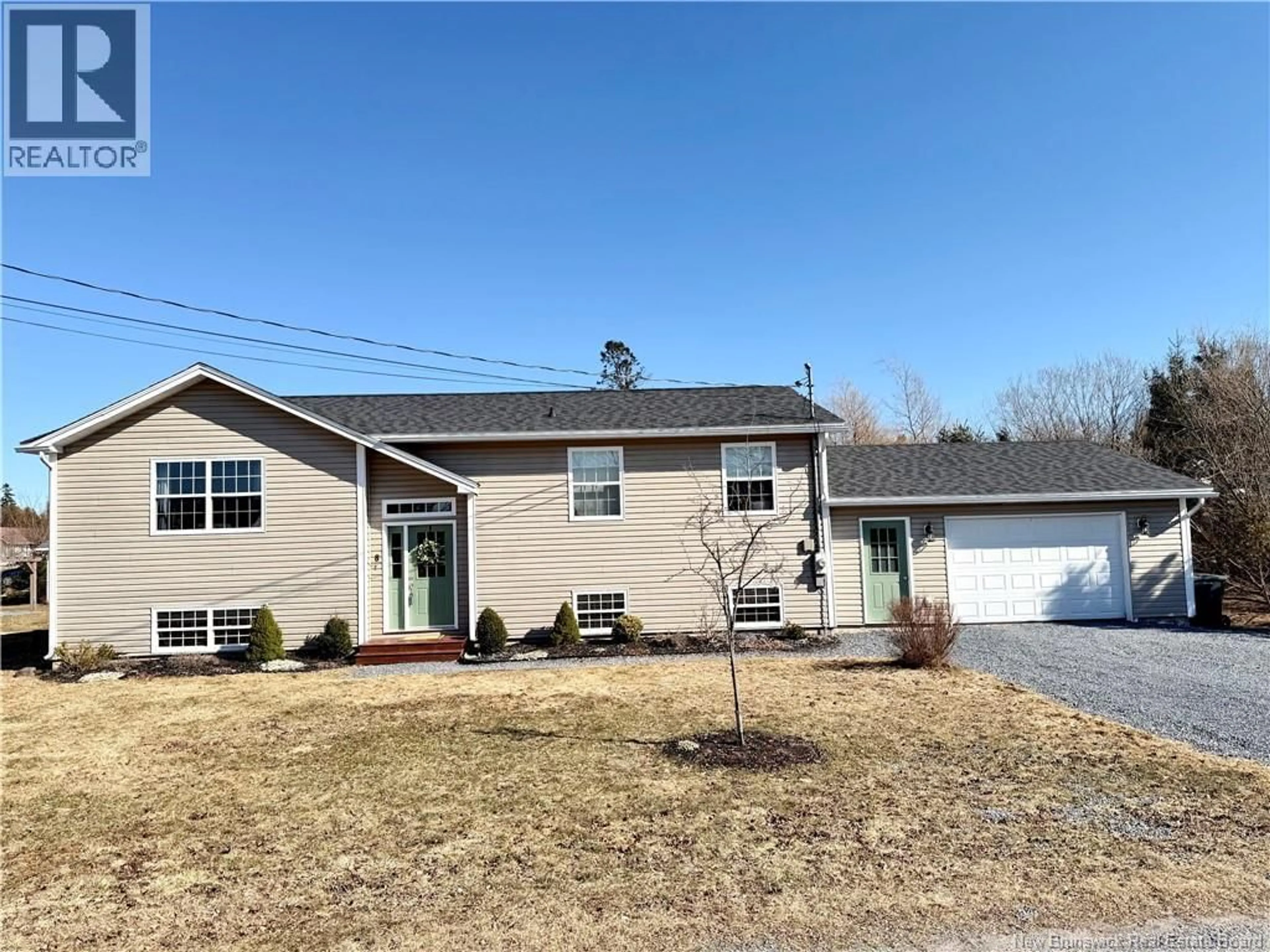 Home with vinyl exterior material, street for 8 ADAM LANE, Quispamsis New Brunswick E2E6B4