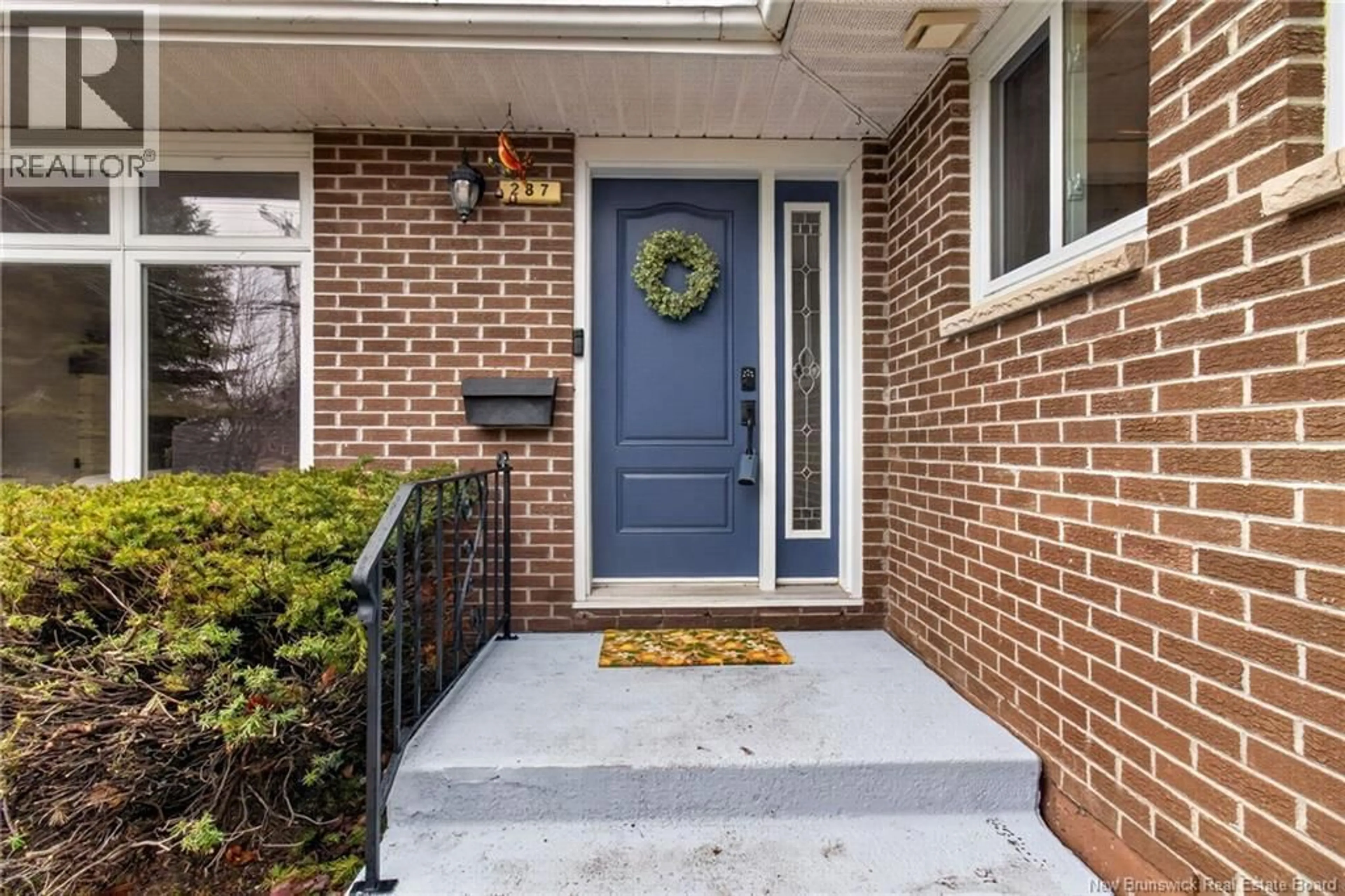 Indoor entryway for 287 CHARTERSVILLE ROAD, Dieppe New Brunswick E1A1K5