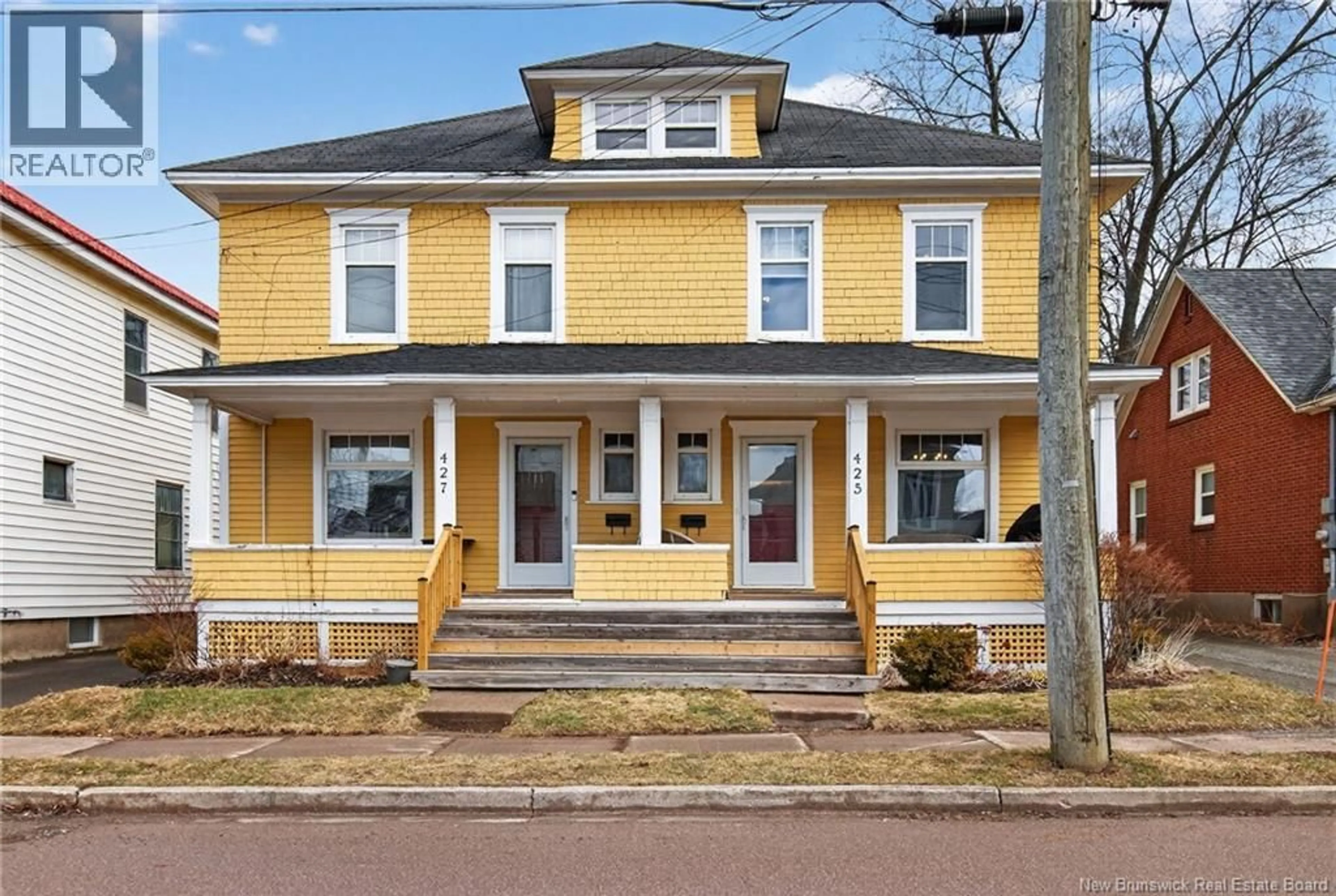 Home with vinyl exterior material, street for 425 LUTZ STREET, Moncton New Brunswick E1C5H2