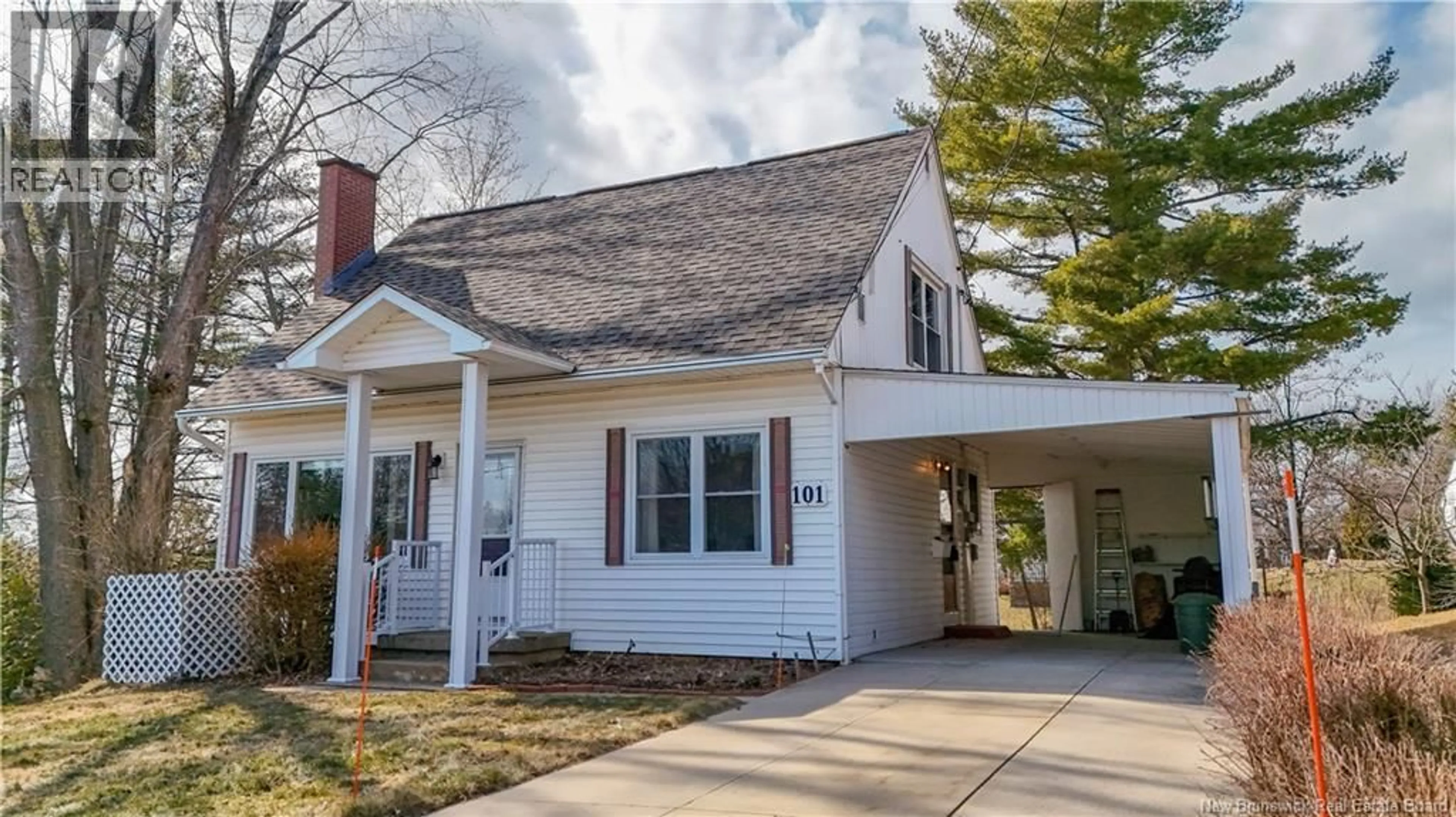 Home with vinyl exterior material, street for 101 CEDAR AVENUE, Fredericton New Brunswick E3A2C4