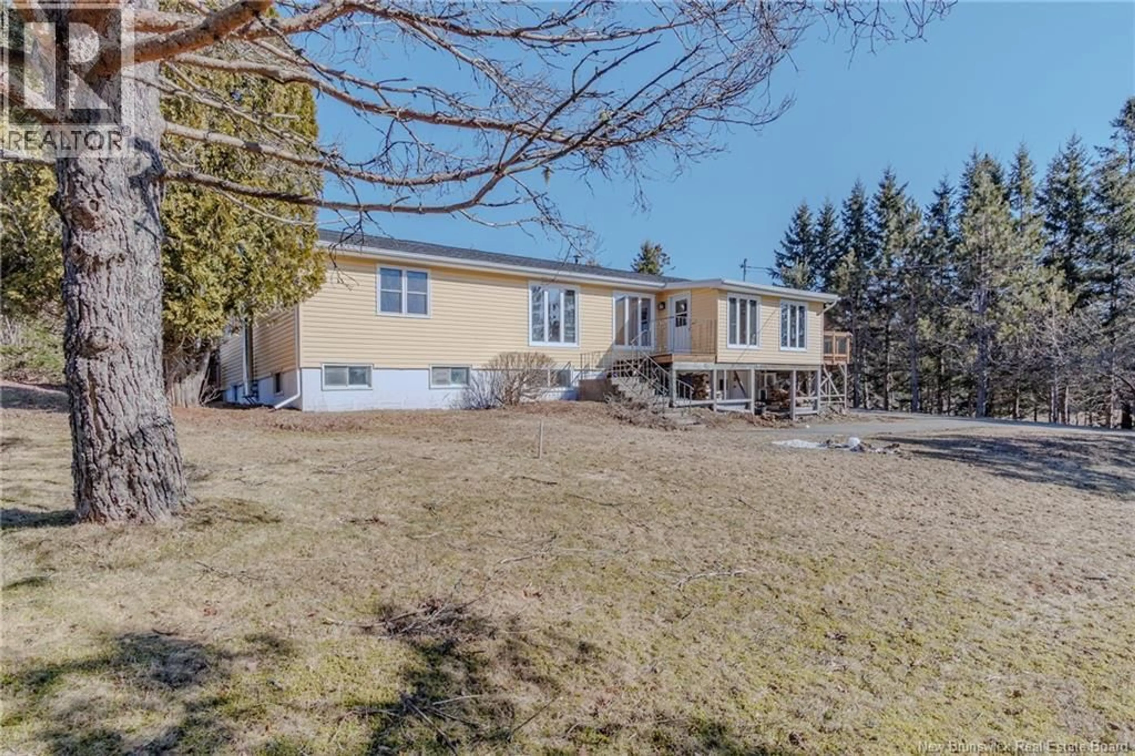 A pic from outside/outdoor area/front of a property/back of a property/a pic from drone, street for 746 ROUTE 845, Kingston New Brunswick E5N1T7