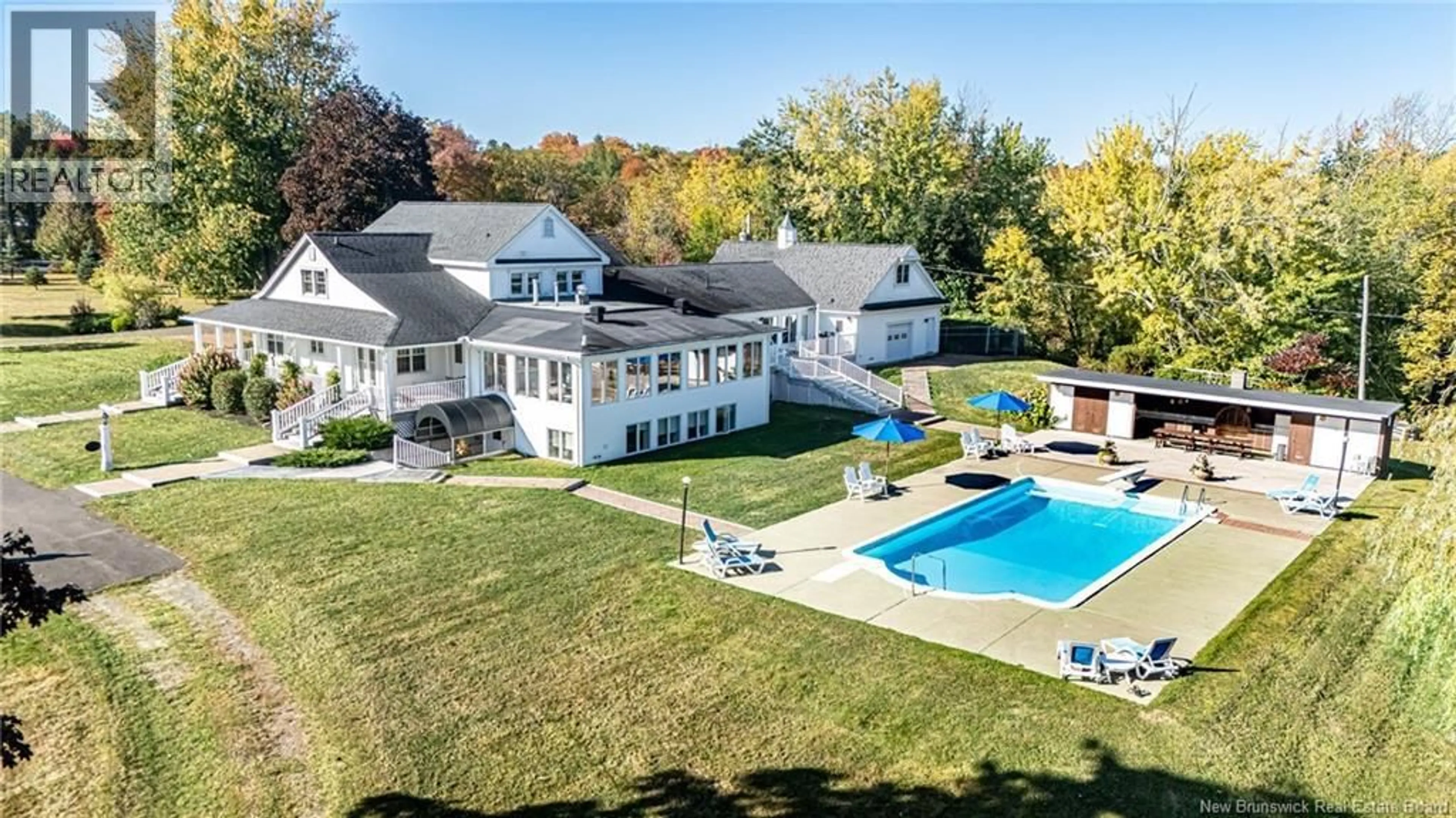 A pic from outside/outdoor area/front of a property/back of a property/a pic from drone, unknown for 1337 WOODSTOCK ROAD, Fredericton New Brunswick E3B7R9