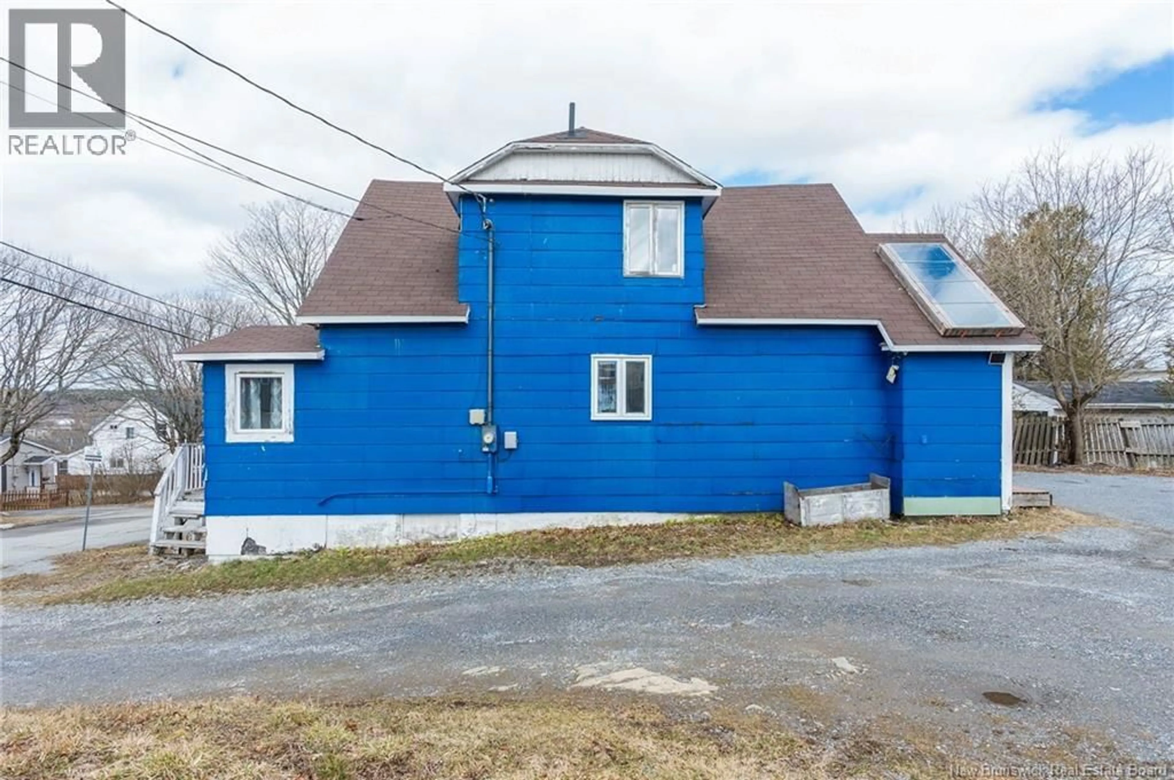 A pic from outside/outdoor area/front of a property/back of a property/a pic from drone, street for 109 TOPEKA STREET, Saint John New Brunswick E2J1J5