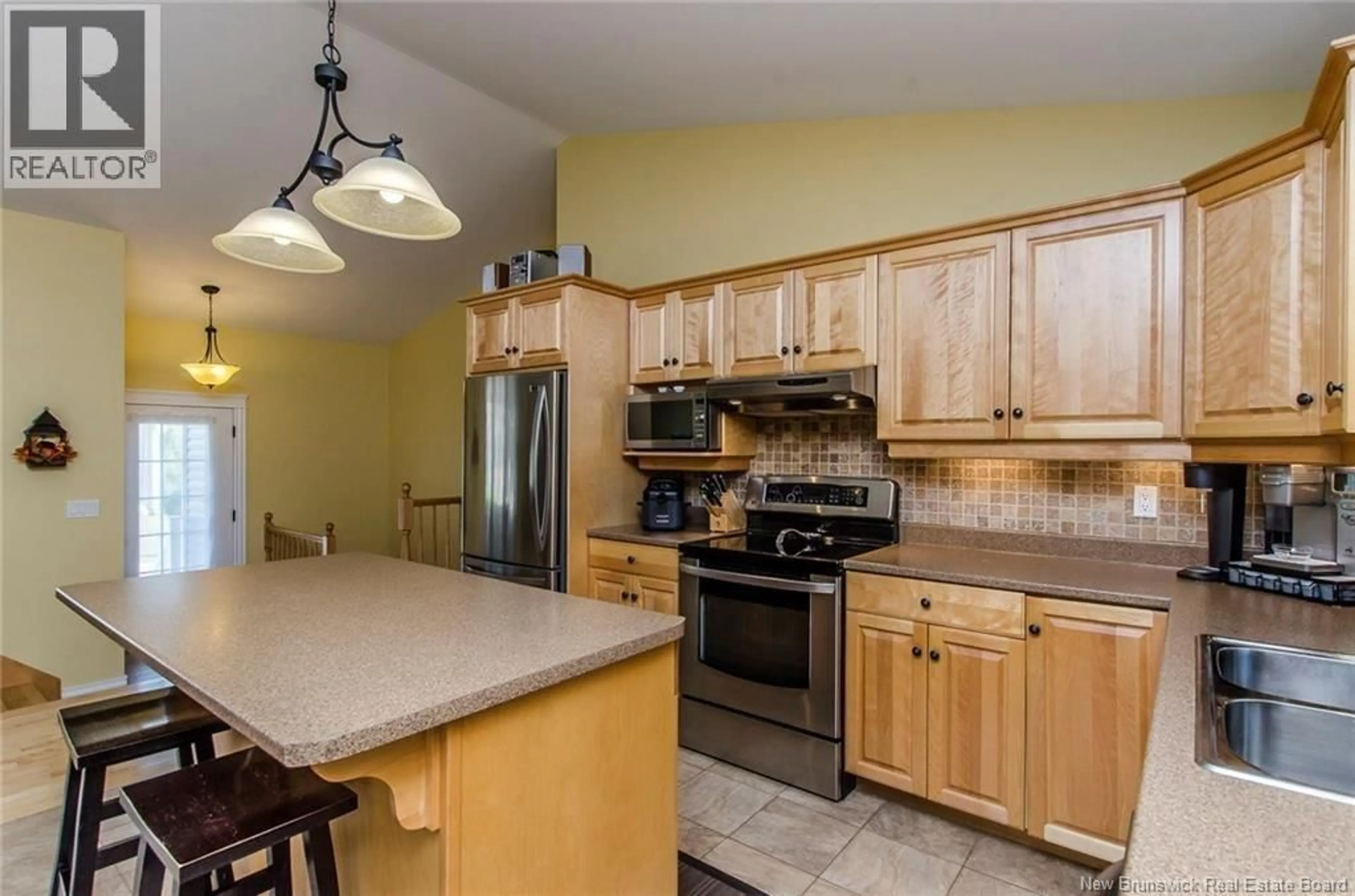 Standard kitchen, ceramic/tile floor for 187 LEBLANC AVENUE, Shediac New Brunswick E4P0H9