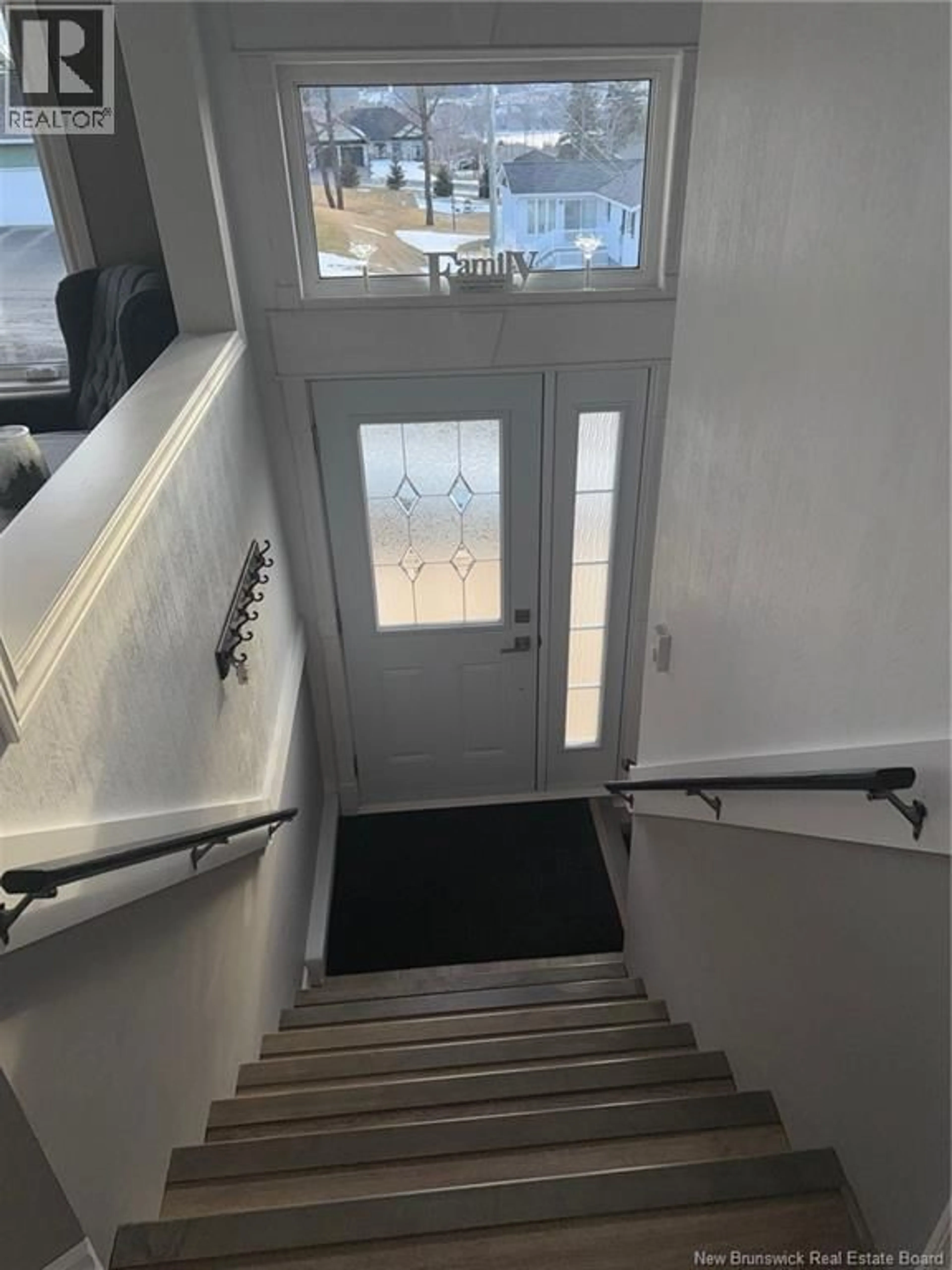 Stairs for 190 DUREPOS STREET, Grand-Sault/Grand Falls New Brunswick E3Y1C7