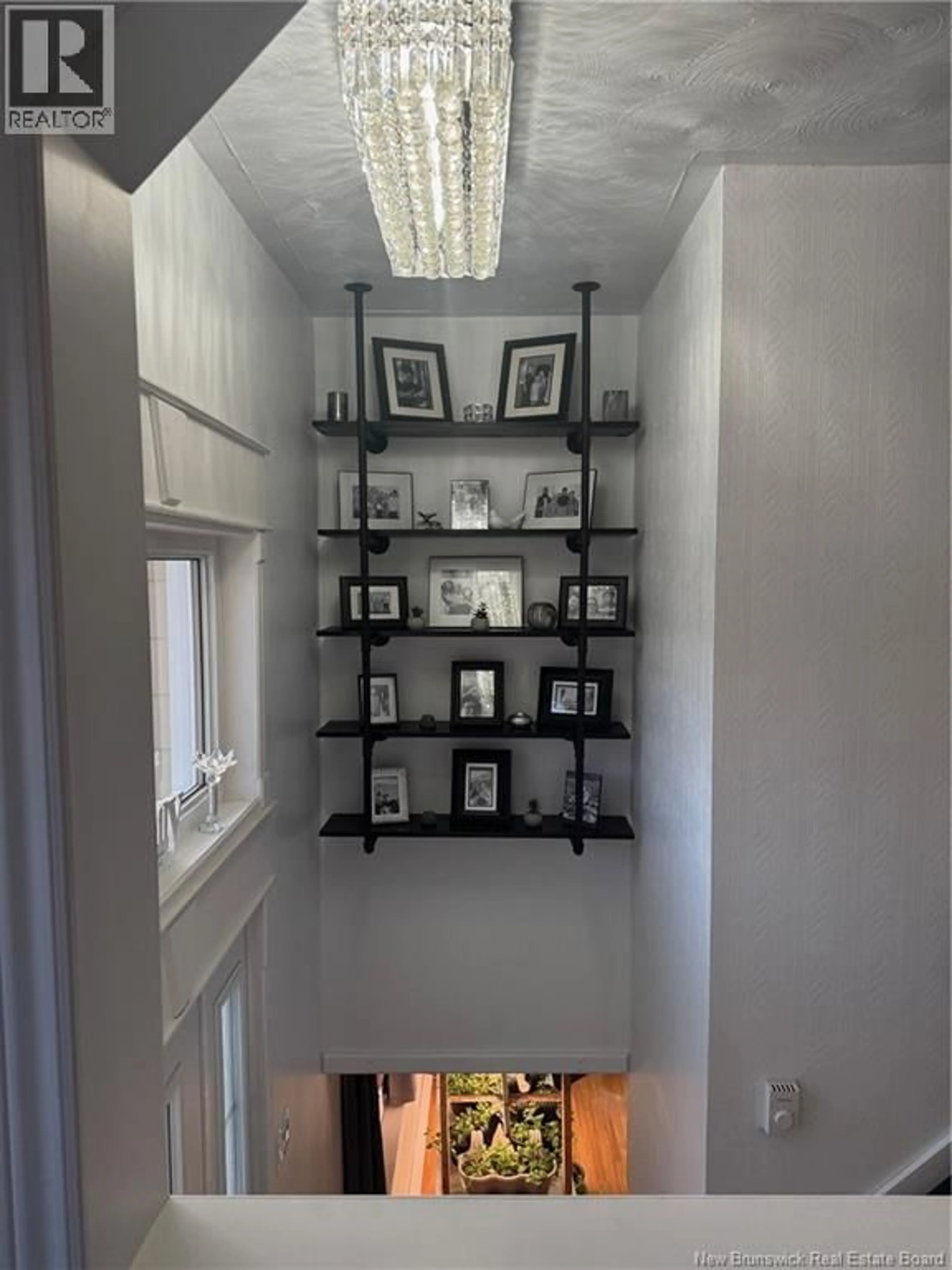 Indoor entryway for 190 DUREPOS STREET, Grand-Sault/Grand Falls New Brunswick E3Y1C7