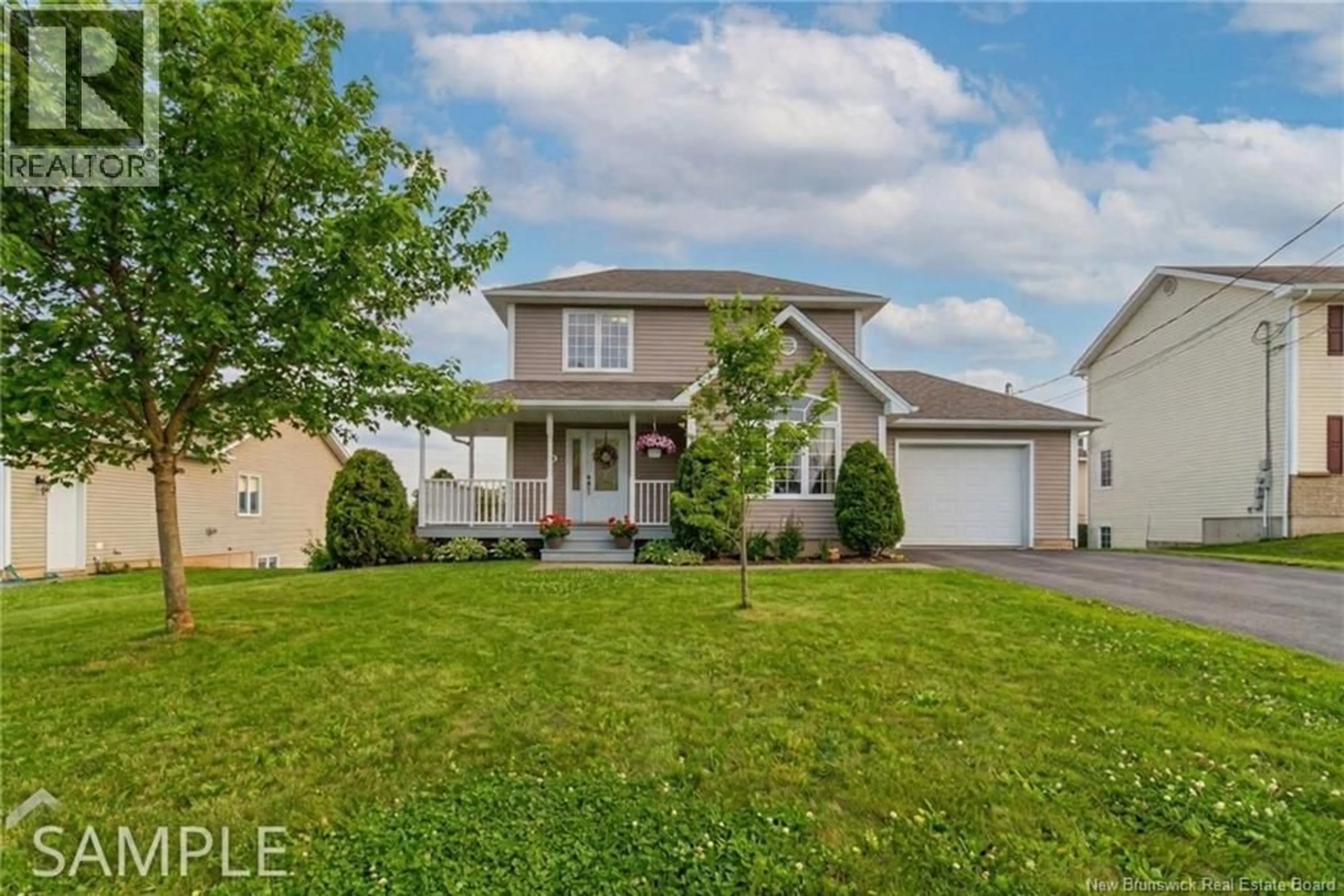 Home with vinyl exterior material, street for 16 MARC-ANDRE COURT, Dieppe New Brunswick E1A8A9