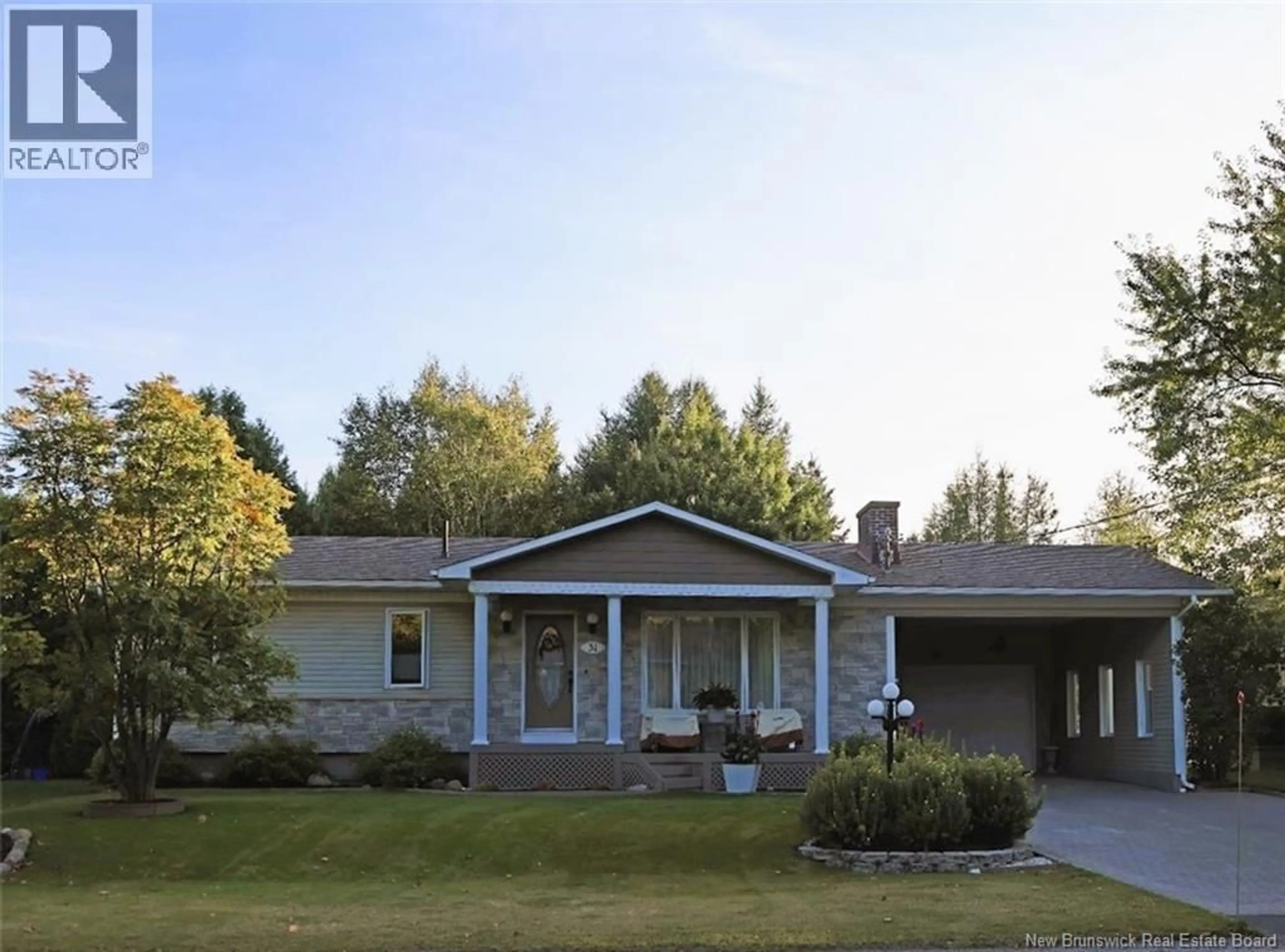 Home with vinyl exterior material, unknown for 51 MADAWASKA STREET, Saint-Jacques New Brunswick E7B1L6