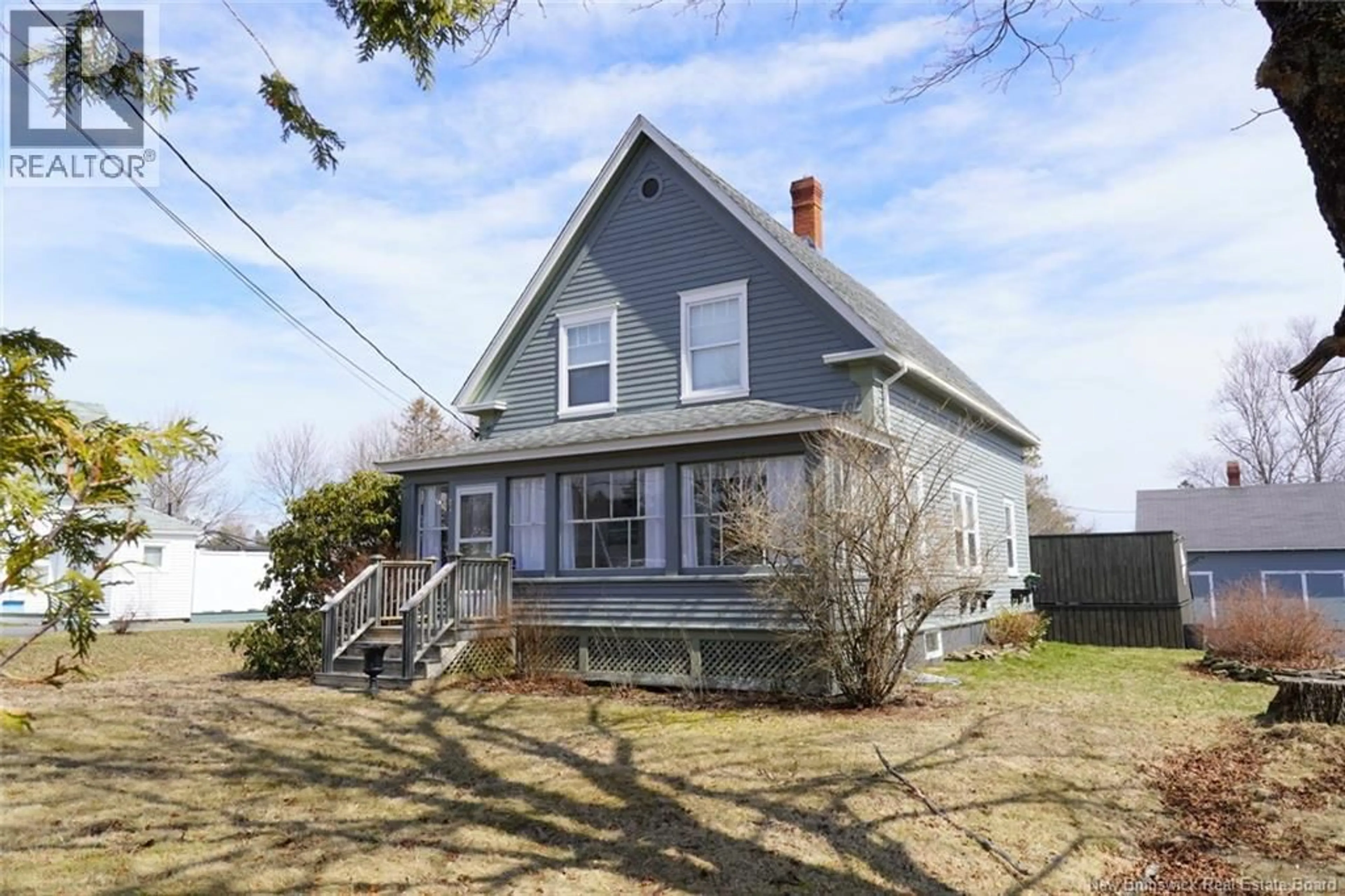 A pic from outside/outdoor area/front of a property/back of a property/a pic from drone, street for 541 ROUTE 776, Grand Manan New Brunswick E5G2C8