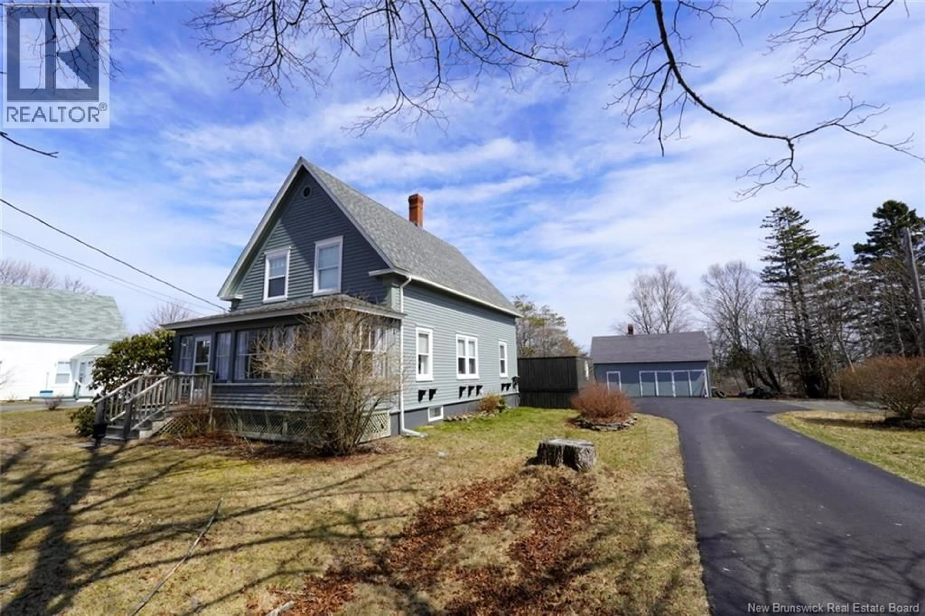 A pic from outside/outdoor area/front of a property/back of a property/a pic from drone, street for 541 ROUTE 776, Grand Manan New Brunswick E5G2C8