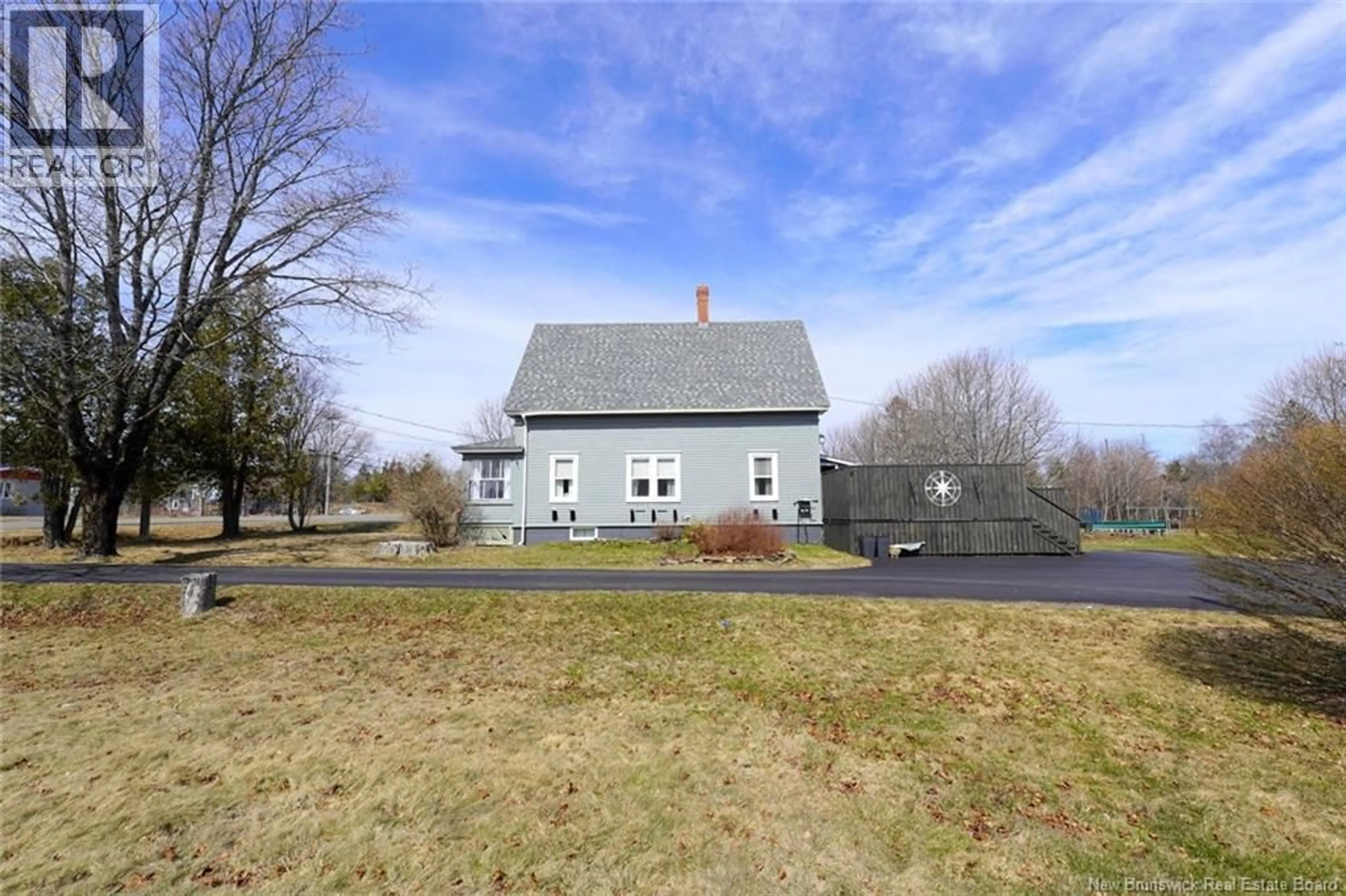 A pic from outside/outdoor area/front of a property/back of a property/a pic from drone, building for 541 ROUTE 776, Grand Manan New Brunswick E5G2C8