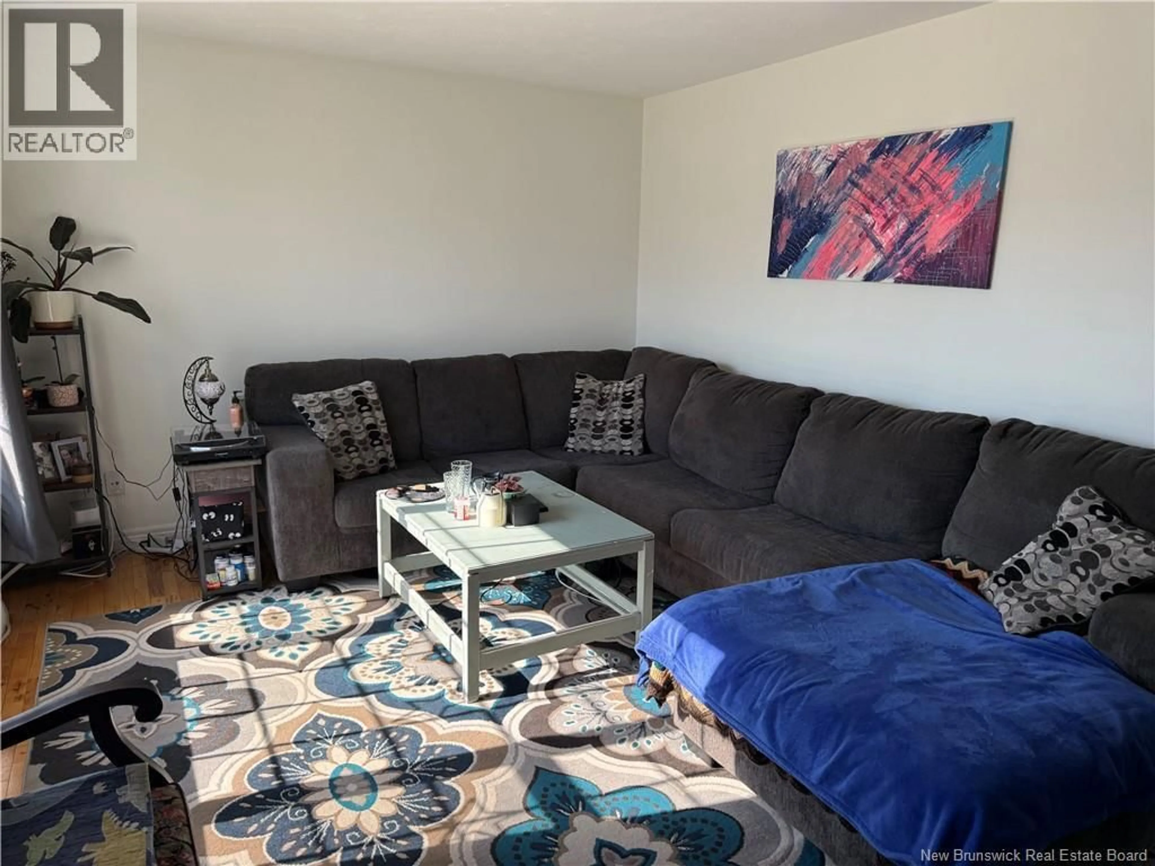 Living room with furniture, unknown for 333 TWIN OAKS, Moncton New Brunswick E1G4W7