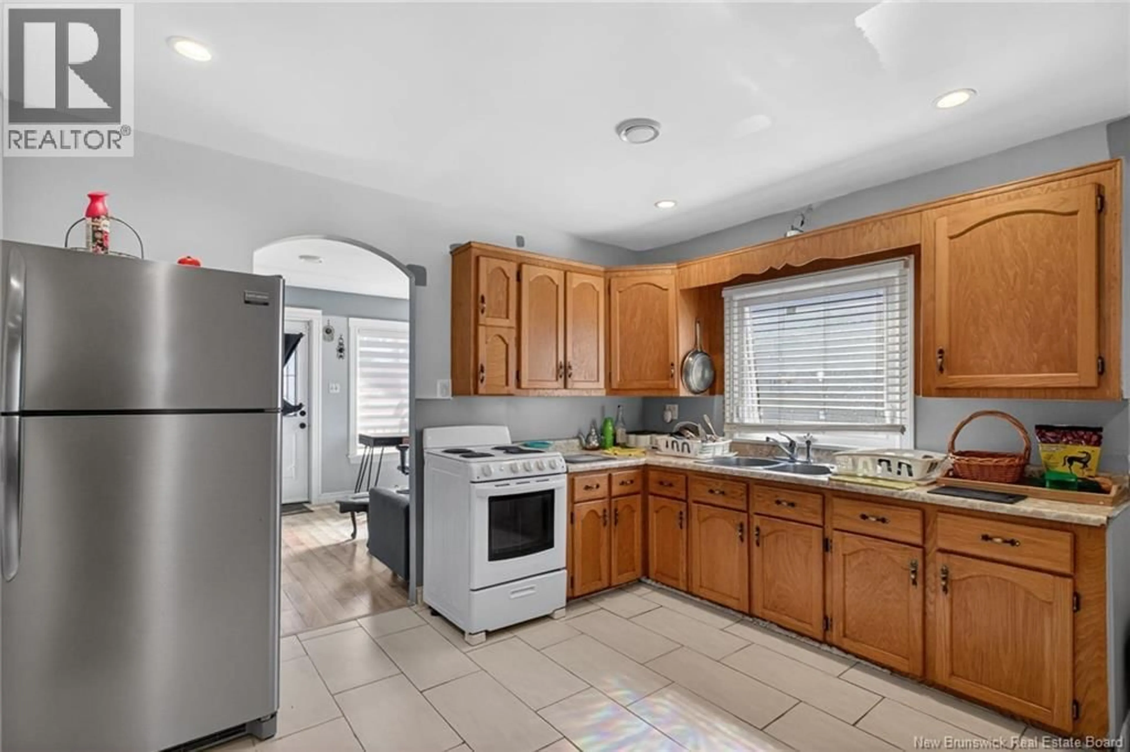 Standard kitchen, ceramic/tile floor for 18 STAFFORD STREET, Moncton New Brunswick E1C4R4