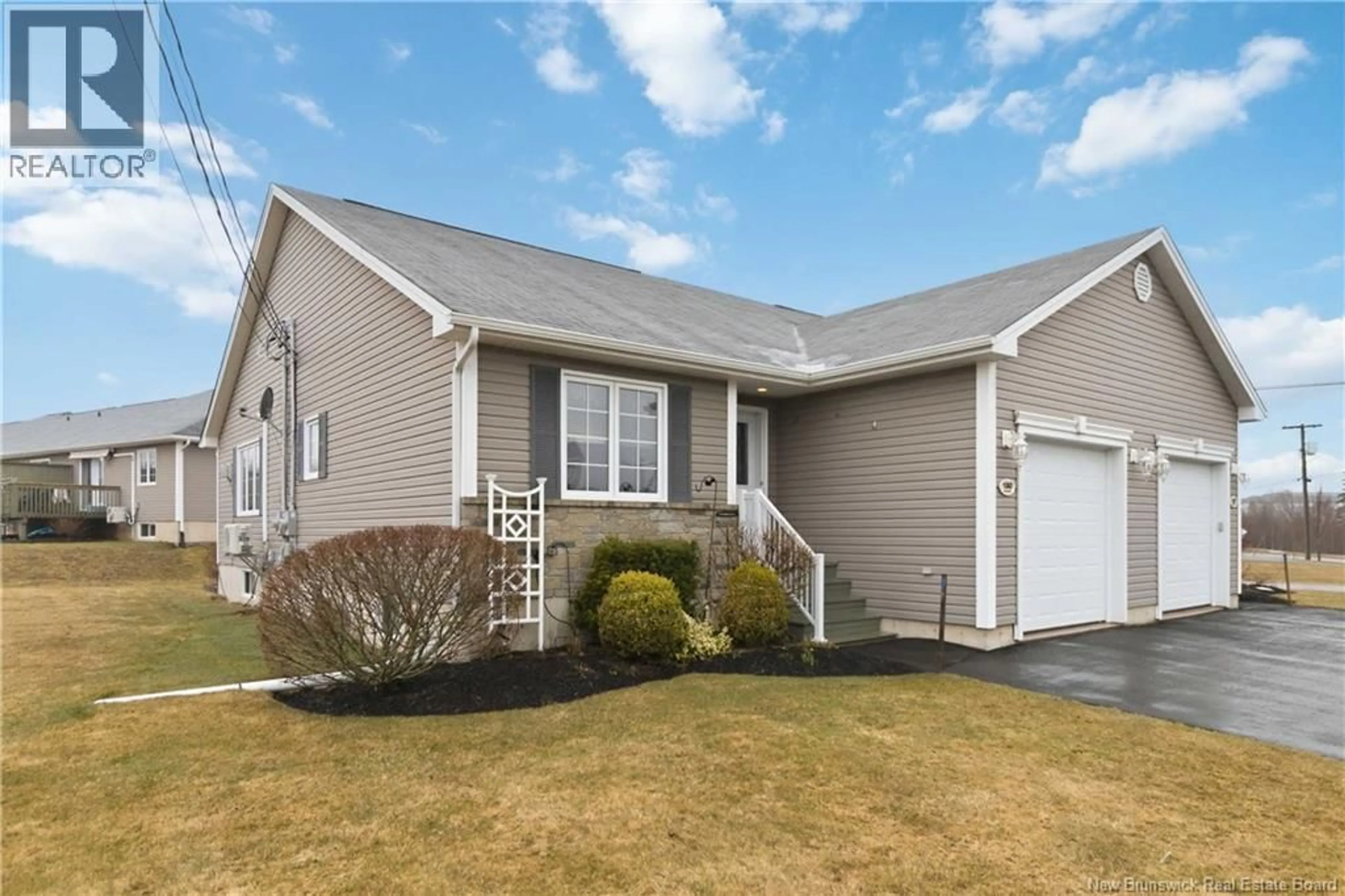 Home with vinyl exterior material, street for 180 OAK RIDGE DRIVE, Moncton New Brunswick E1G0M5