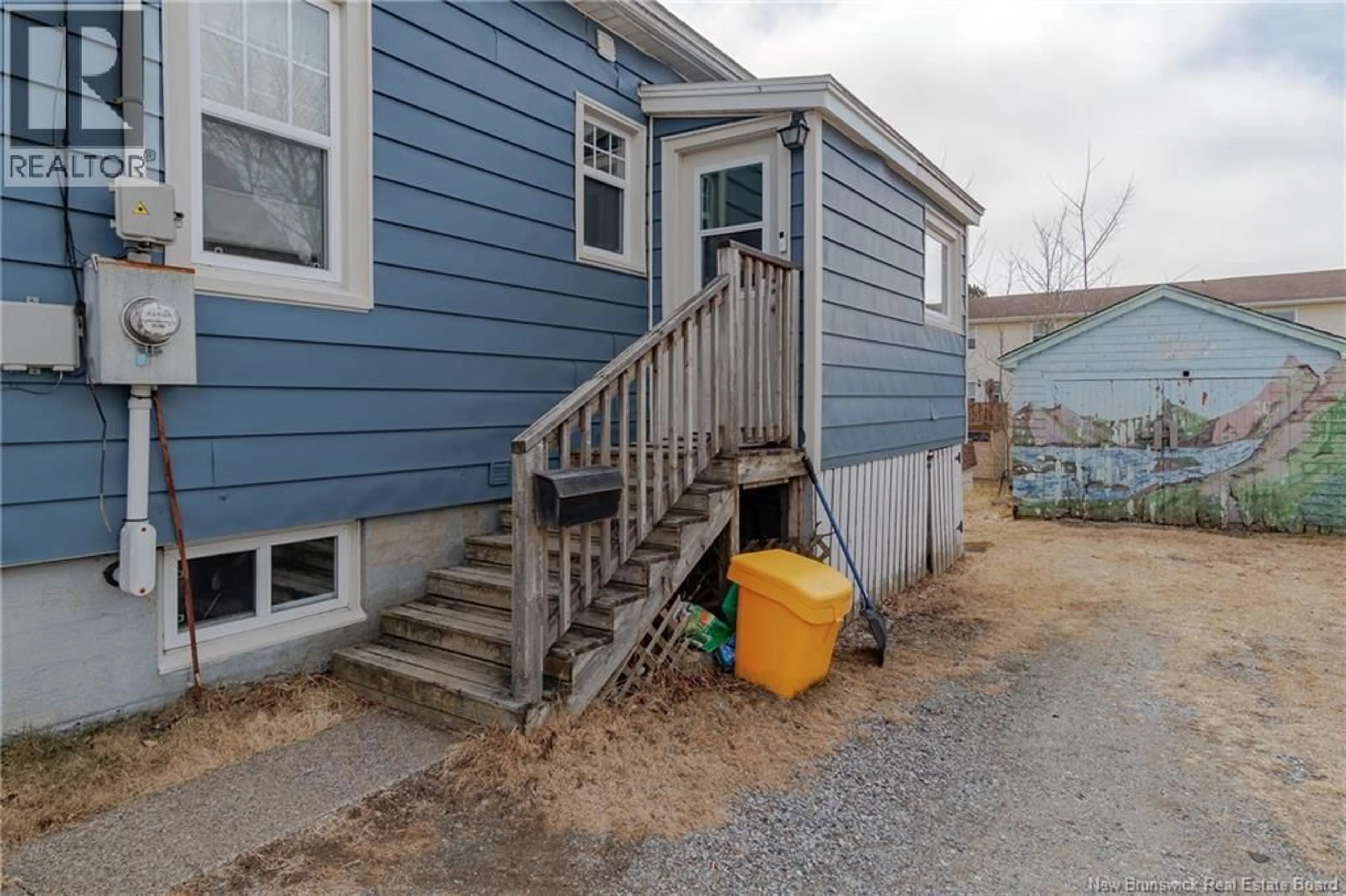 Home with vinyl exterior material, street for 246 SIMMS COURT, Saint John New Brunswick E2M3L4