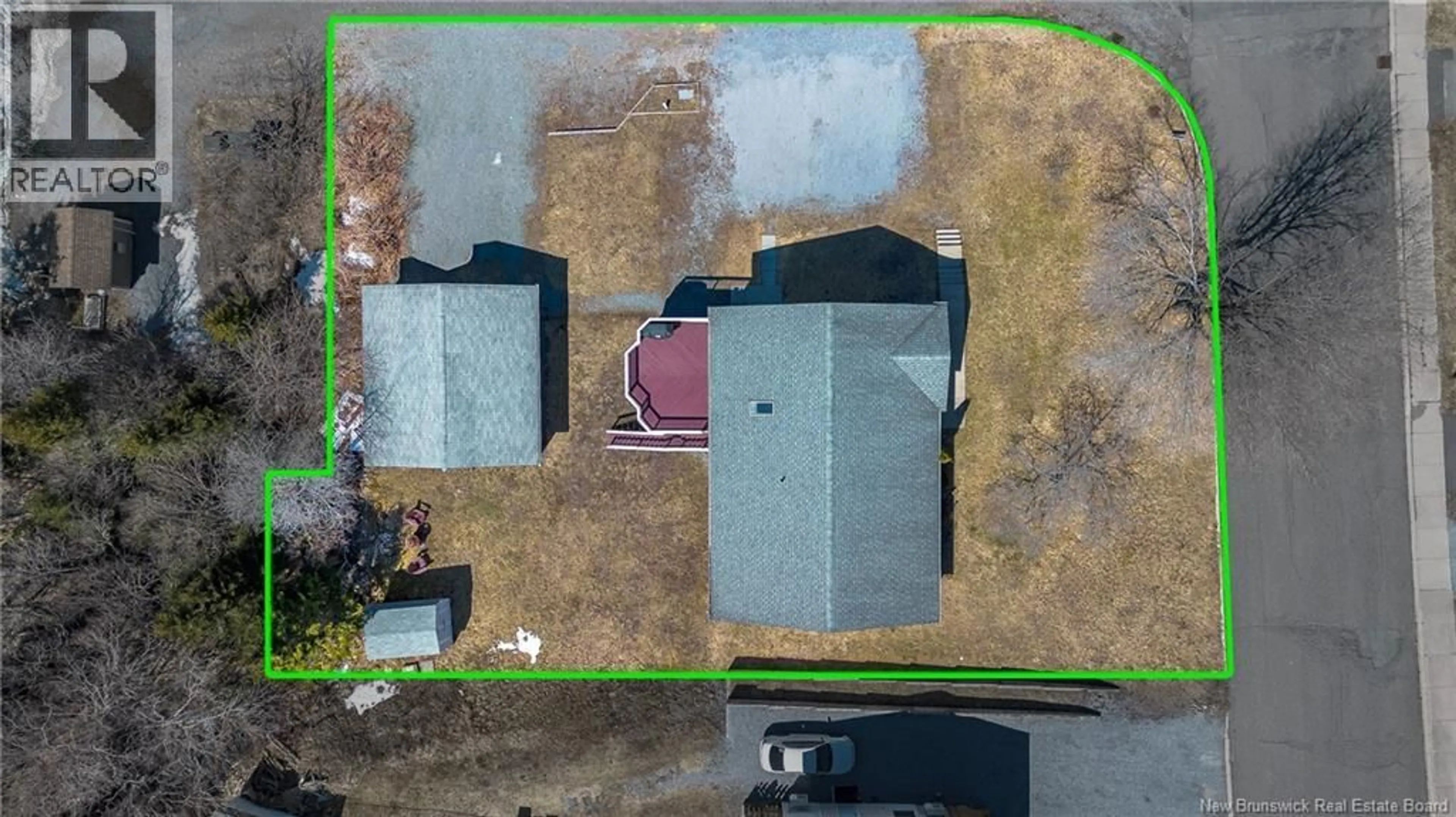 A pic from outside/outdoor area/front of a property/back of a property/a pic from drone, building for 23 DAVID STREET, Saint John New Brunswick E2J4J2