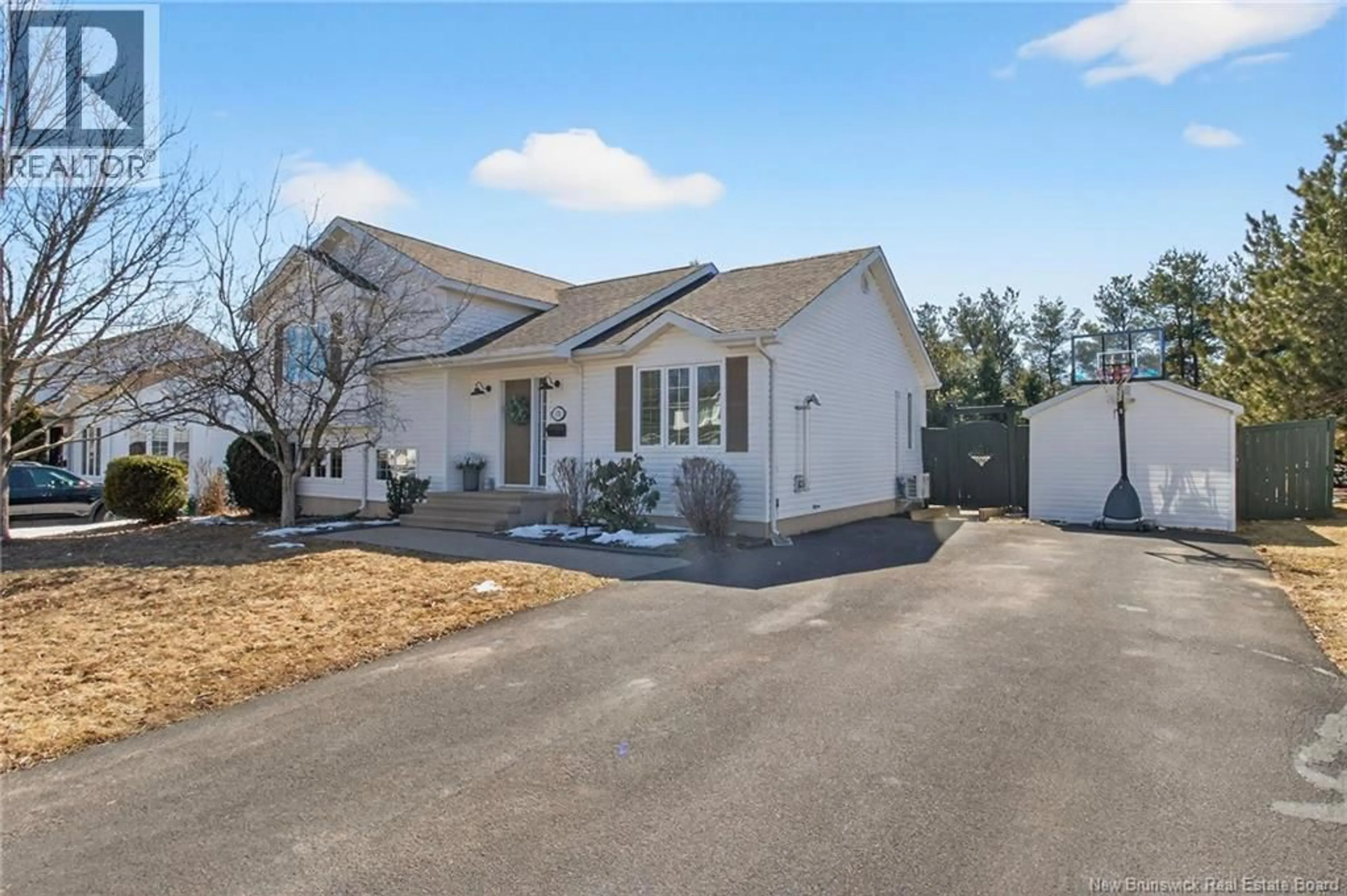 Home with vinyl exterior material, street for 376 EUNICE, Dieppe New Brunswick E1A5V6