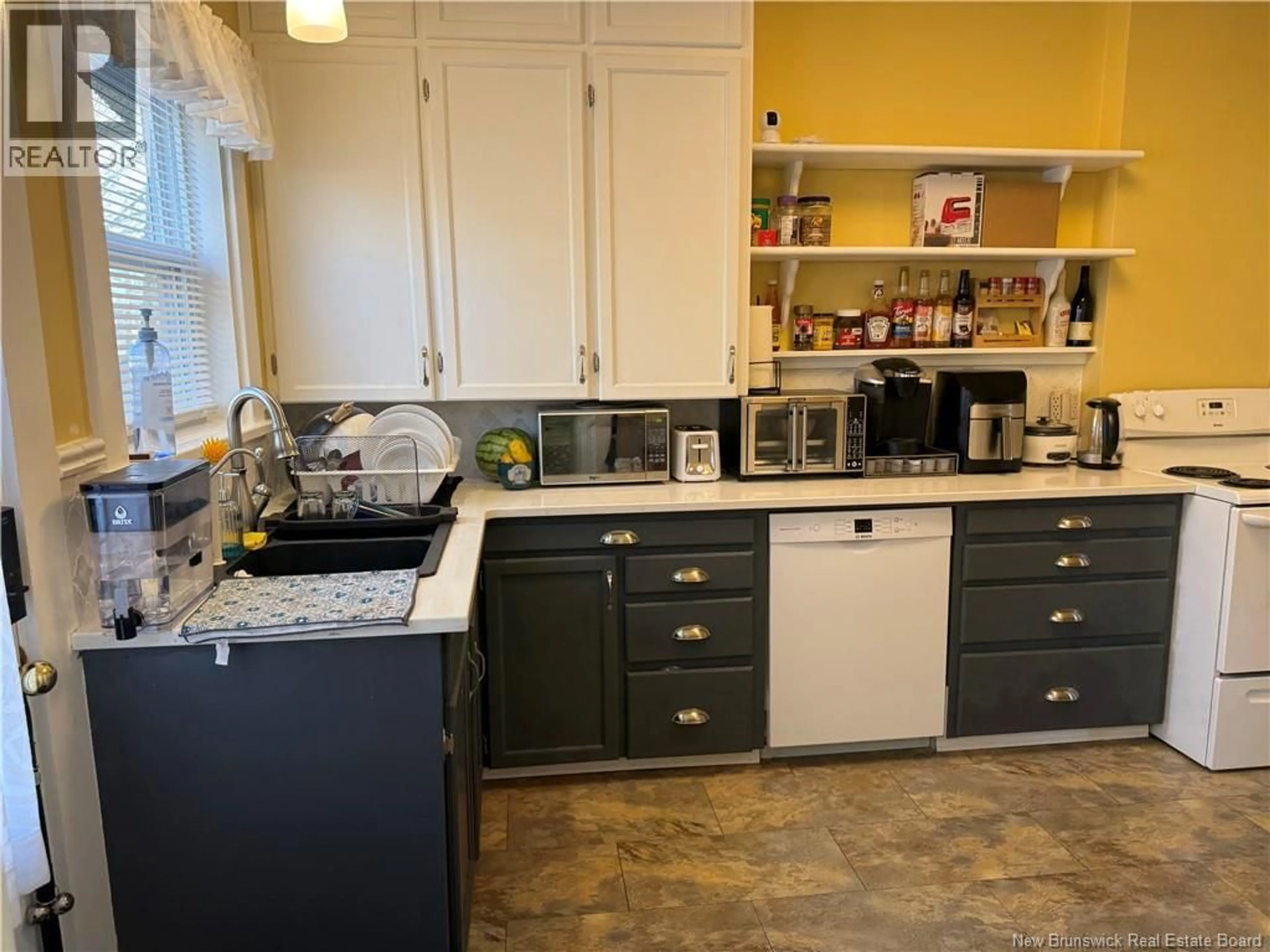 Unknown for 65-67 DOMINION STREET, Moncton New Brunswick E1C6G6