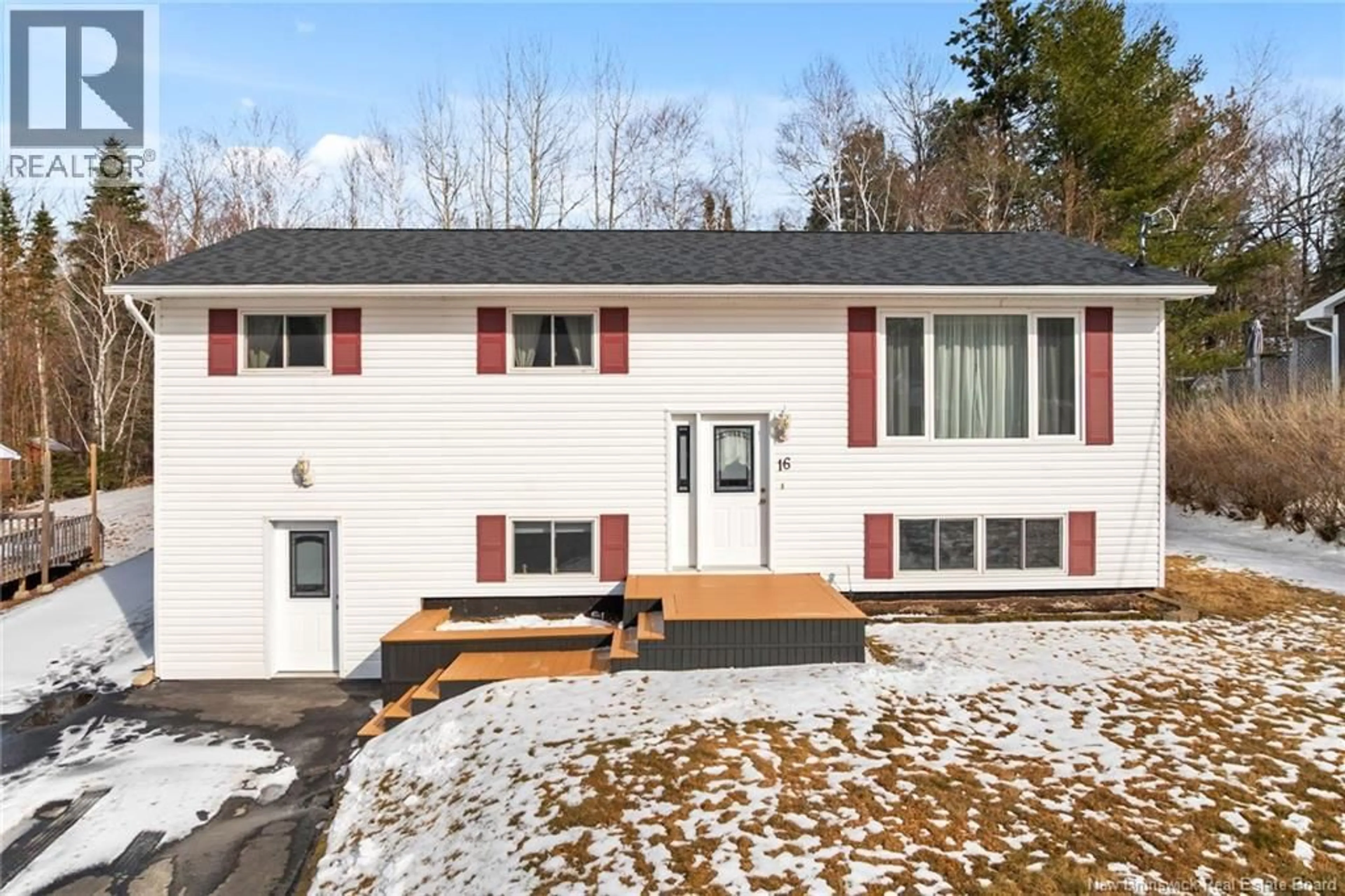 Home with vinyl exterior material, mountain view for 16 SLOAT STREET, Hanwell New Brunswick E3C1M4