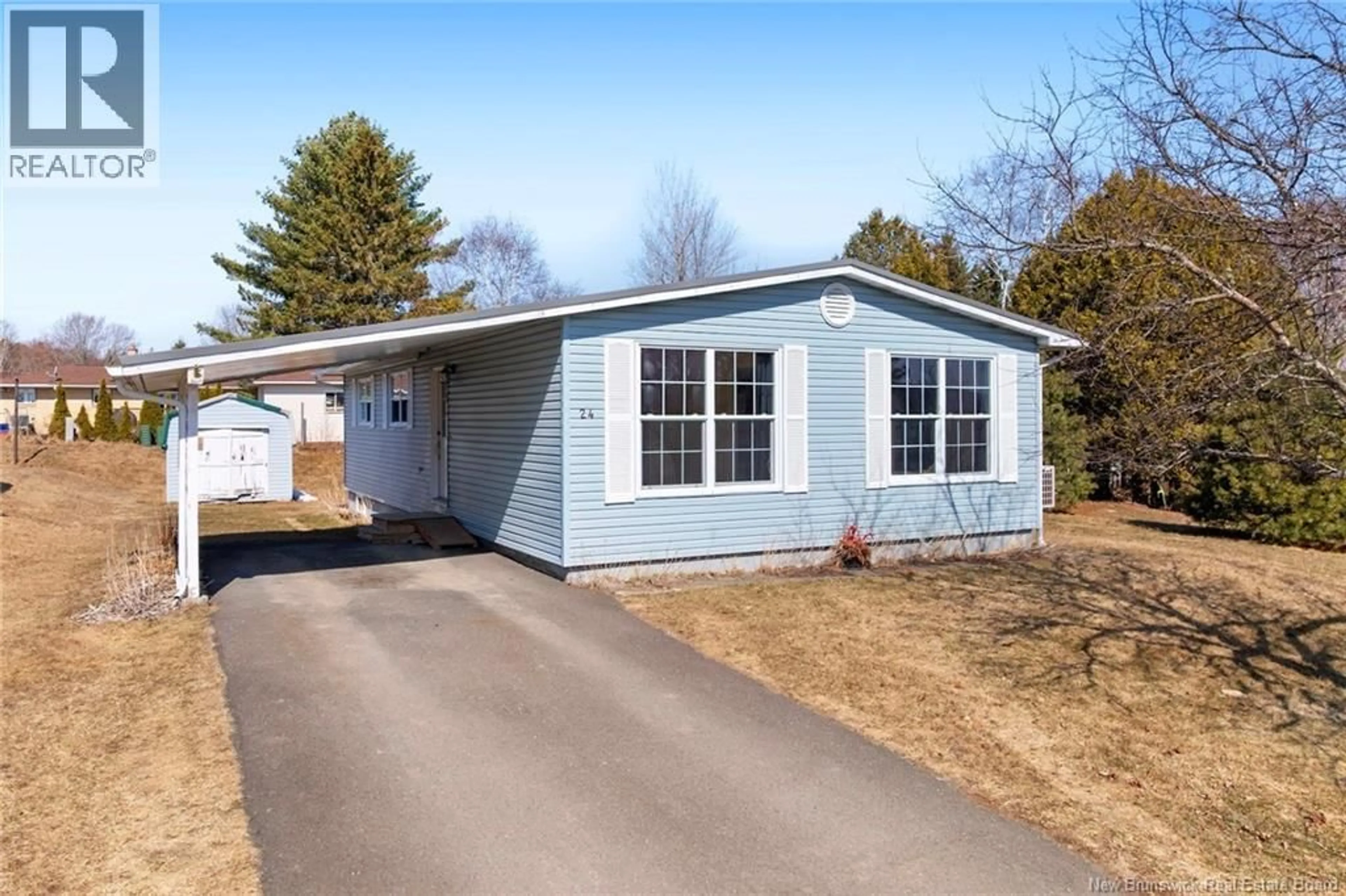 Home with vinyl exterior material, street for 24 MCLAREN CRESCENT, Nackawic New Brunswick E6G1C7