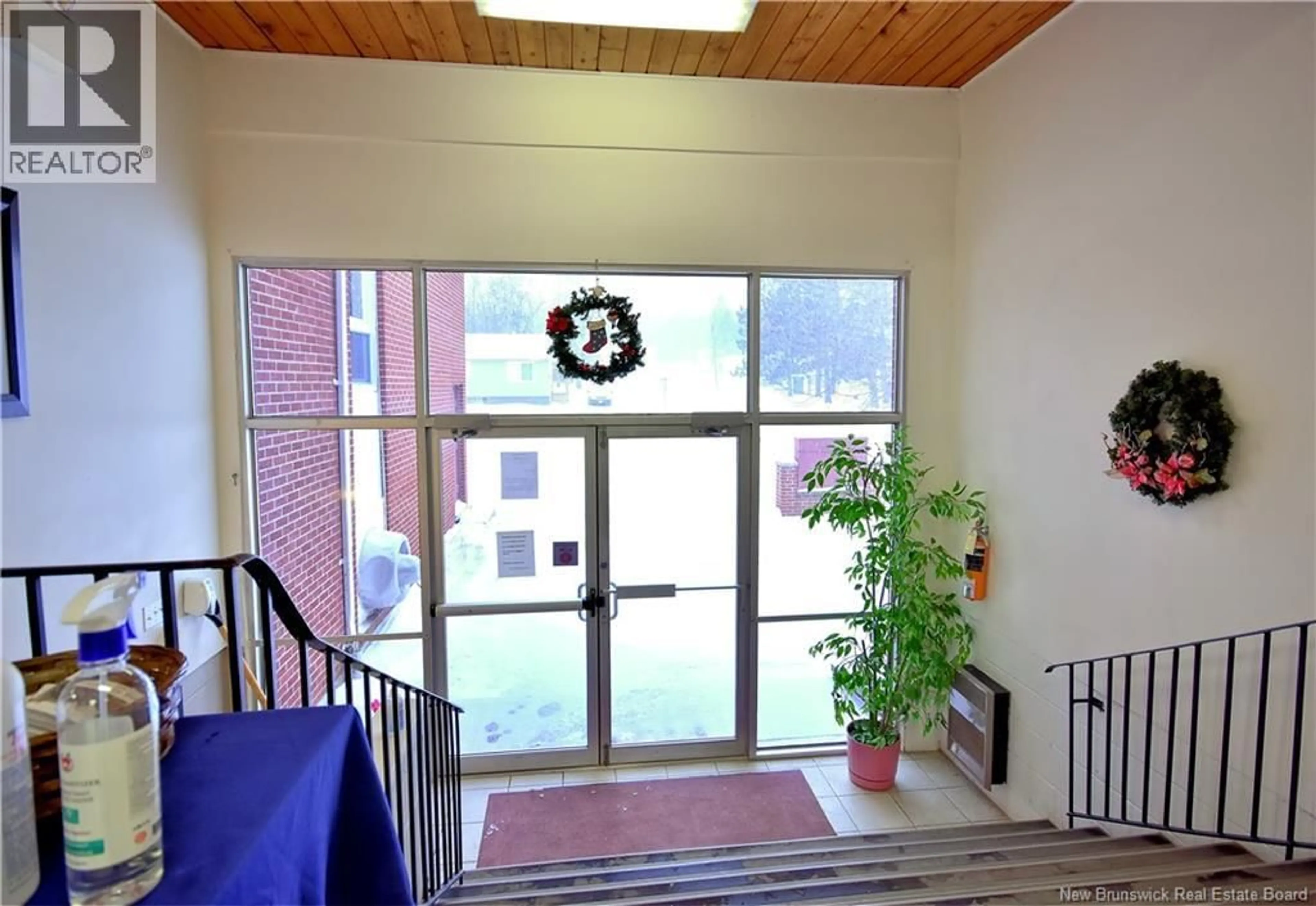 Indoor foyer for 98 MCNAIR DRIVE, Nackawic New Brunswick E6G1A8