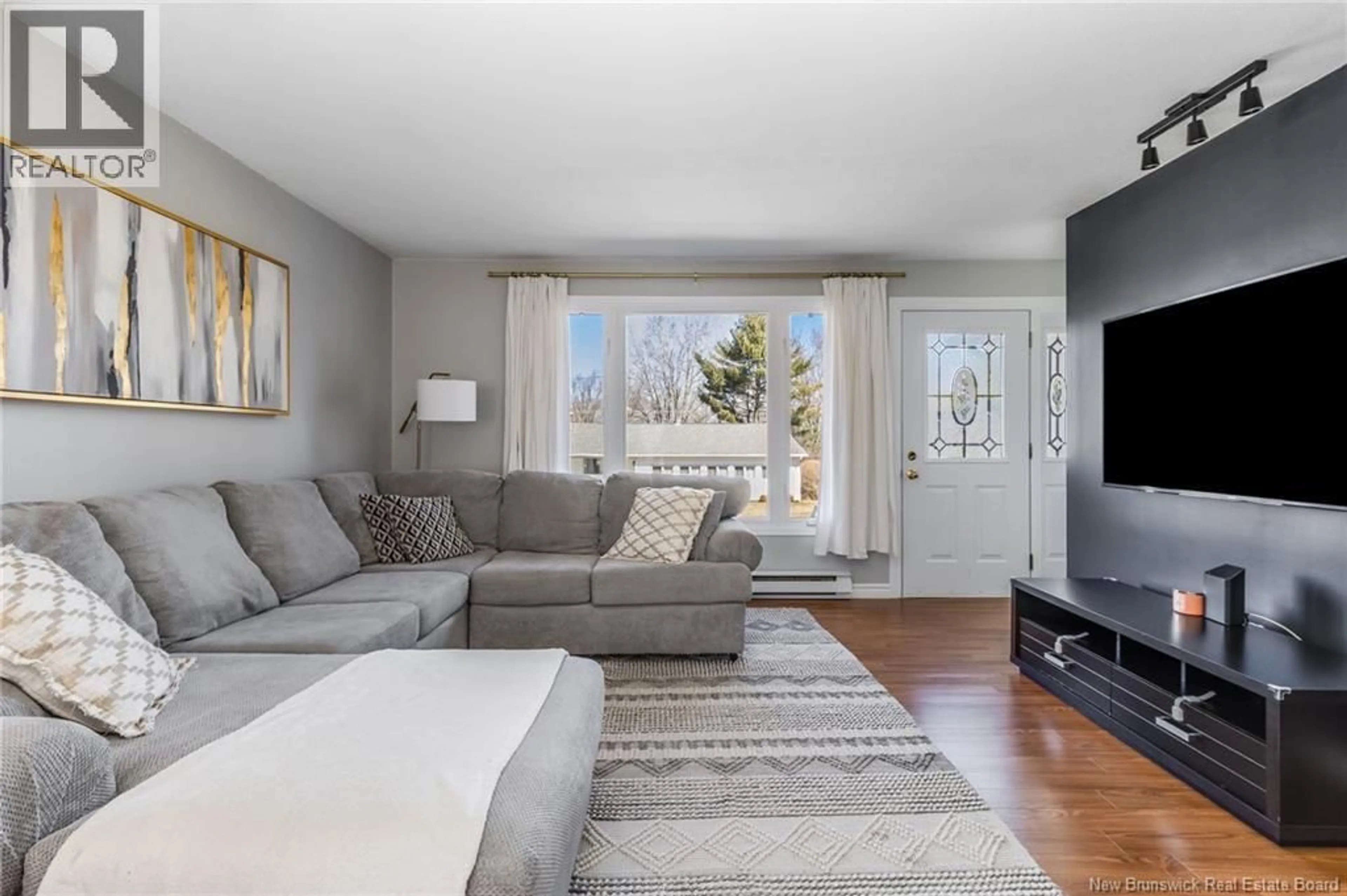 Living room with furniture, unknown for 409 GARDINER STREET, Oromocto New Brunswick E2V1G4