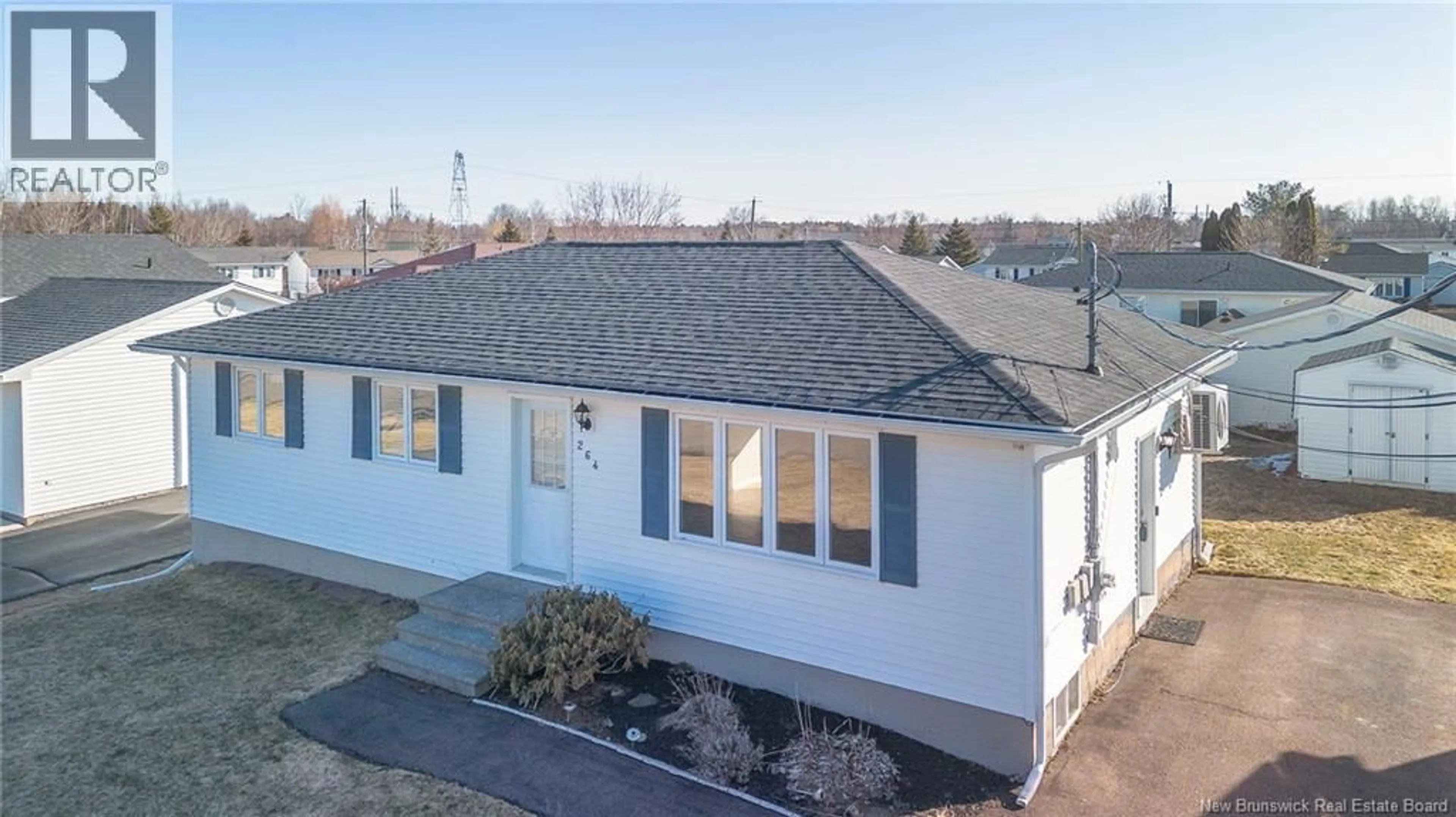 A pic from outside/outdoor area/front of a property/back of a property/a pic from drone, unknown for 264 TOBIAS STREET, Riverview New Brunswick E1B4W1