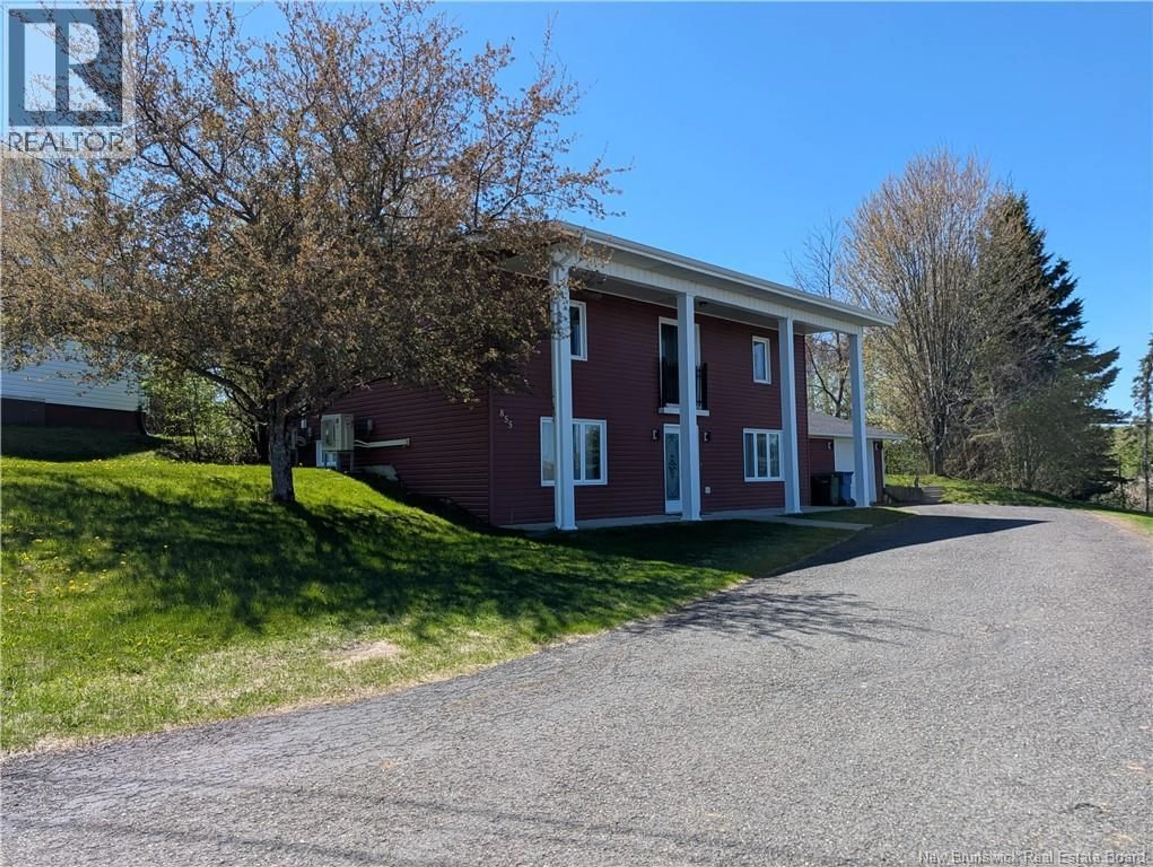 A pic from outside/outdoor area/front of a property/back of a property/a pic from drone, building for 855 WALKER STREET, Grand Falls New Brunswick E3Z1A4