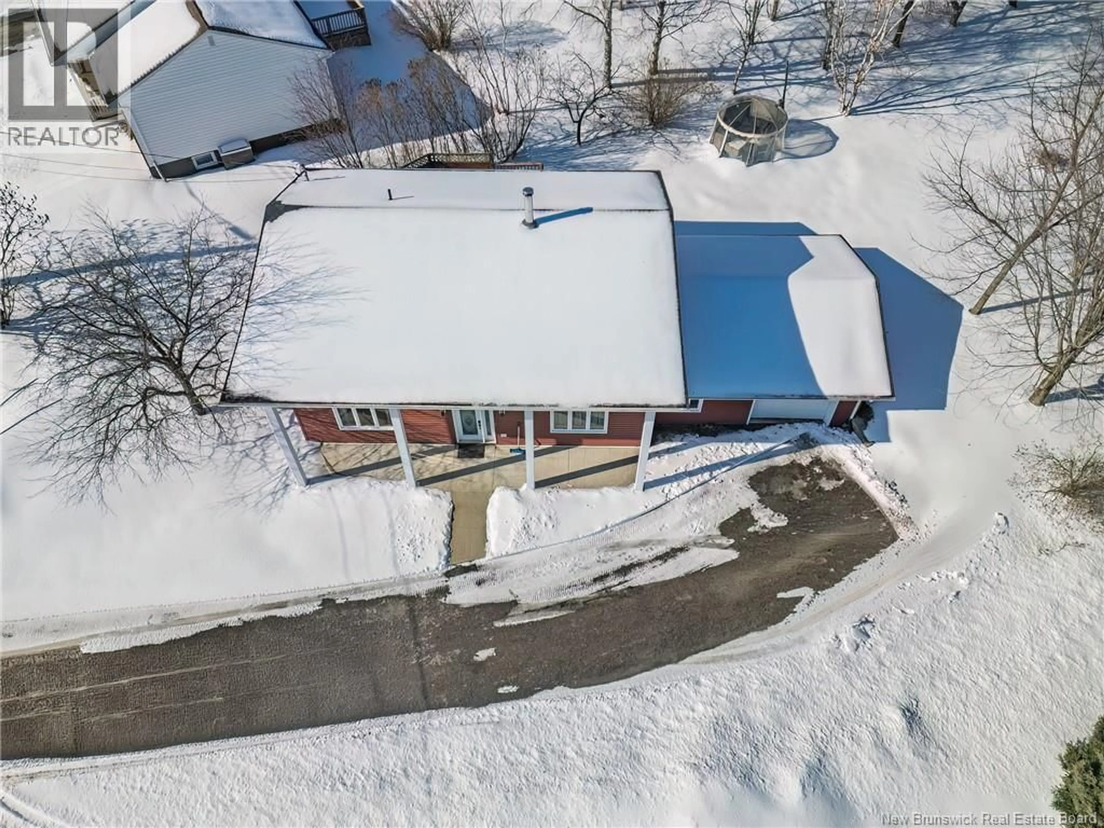 A pic from outside/outdoor area/front of a property/back of a property/a pic from drone, street for 855 WALKER STREET, Grand Falls New Brunswick E3Z1A4