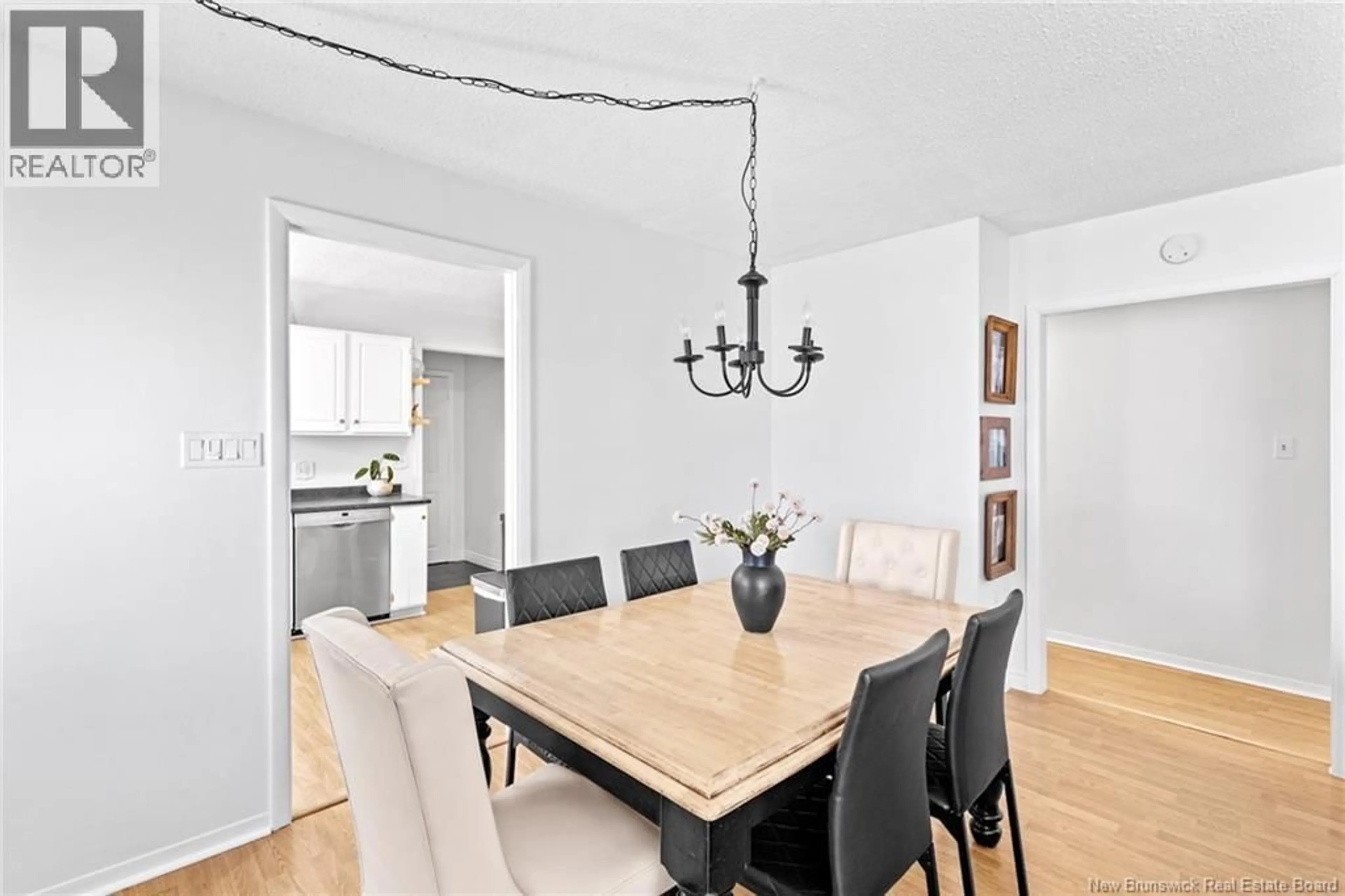 Dining room, wood/laminate floor for 8 DUPLISEA ROAD, Central Blissville New Brunswick E5L1R9