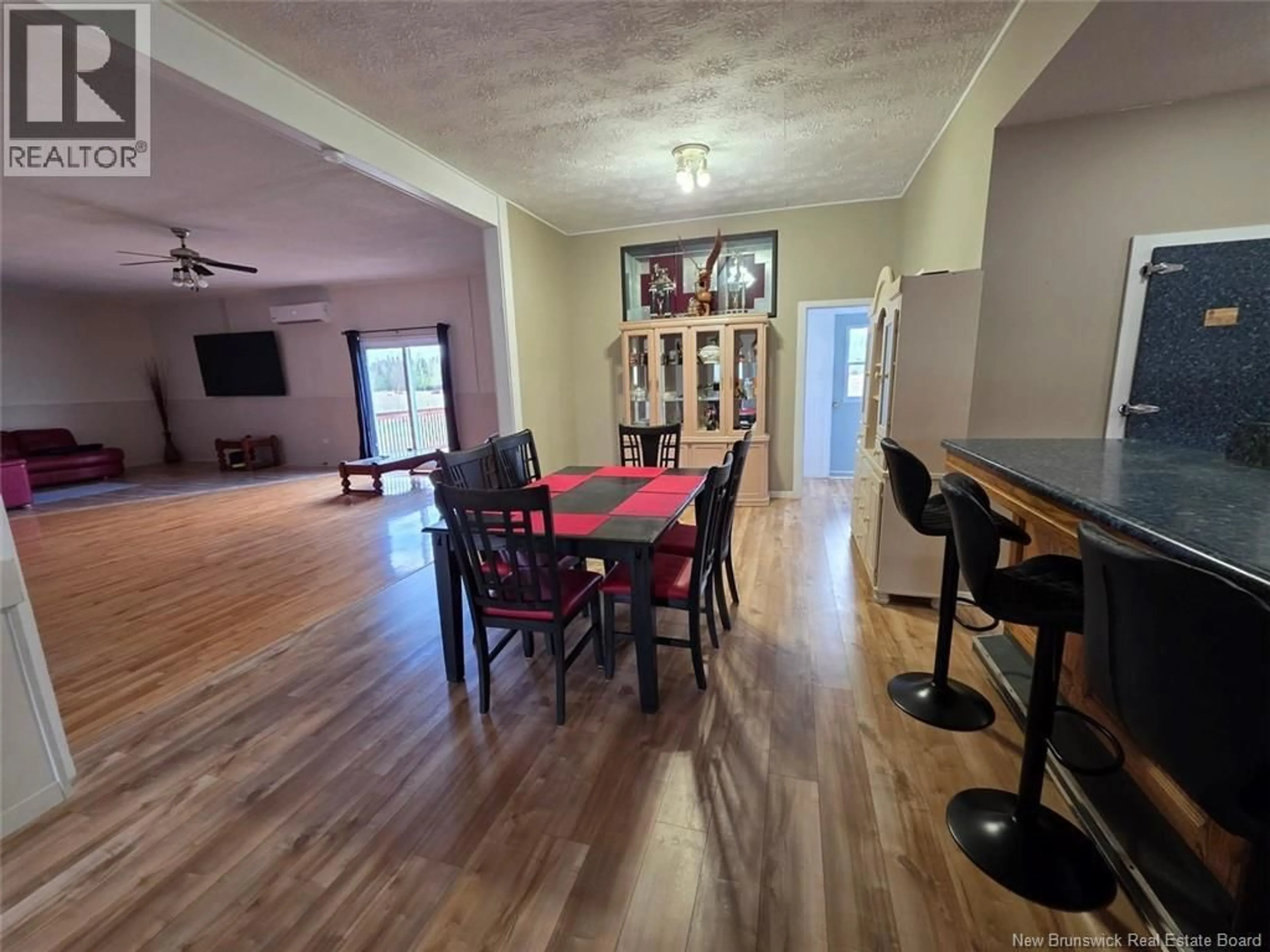 Dining room, wood/laminate floor for 386 DAVIS ROAD, Green River New Brunswick E7C2W9