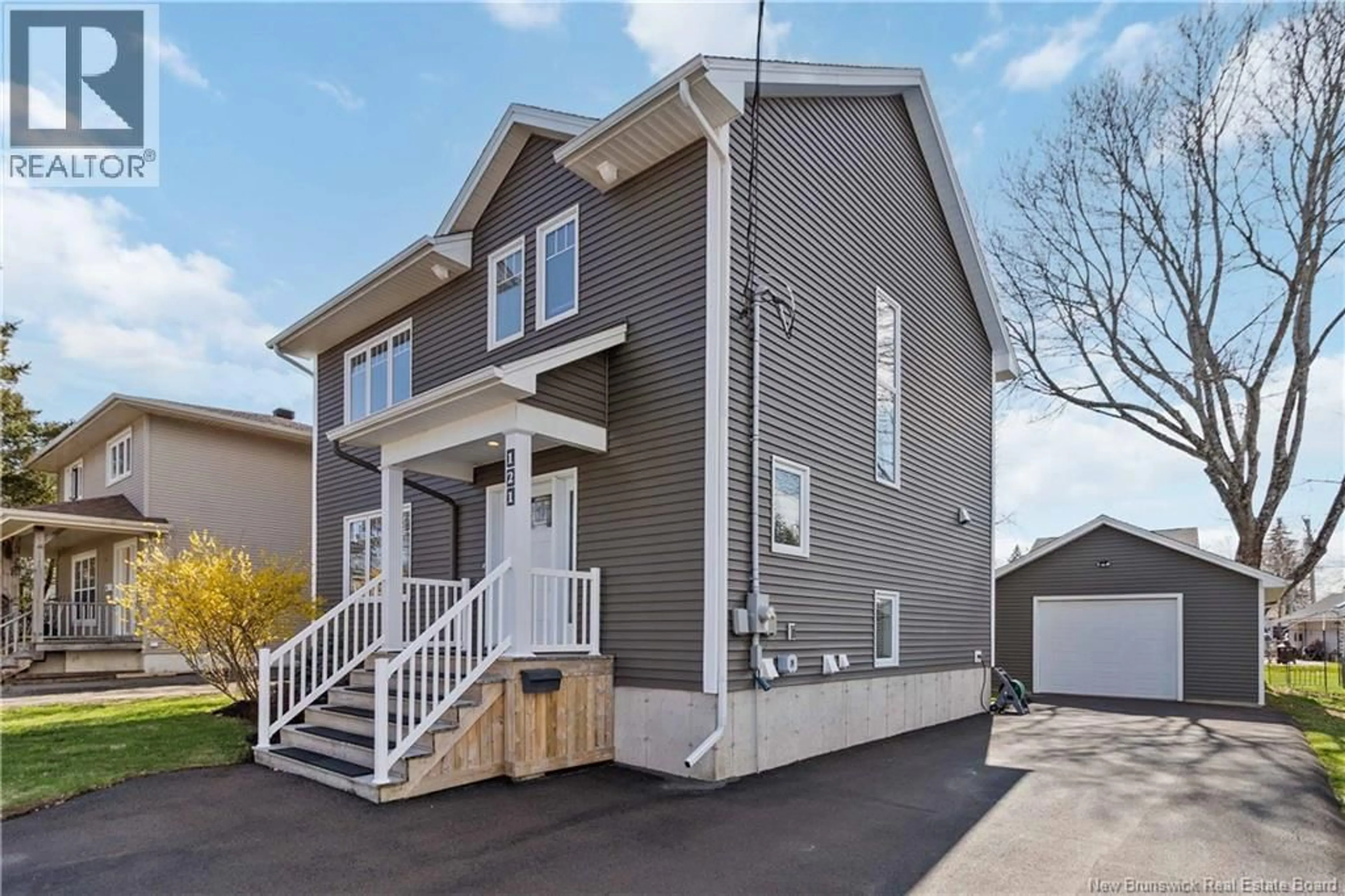 Home with vinyl exterior material, street for 121 MCCLELAN AVENUE, Riverview New Brunswick E1B1X1