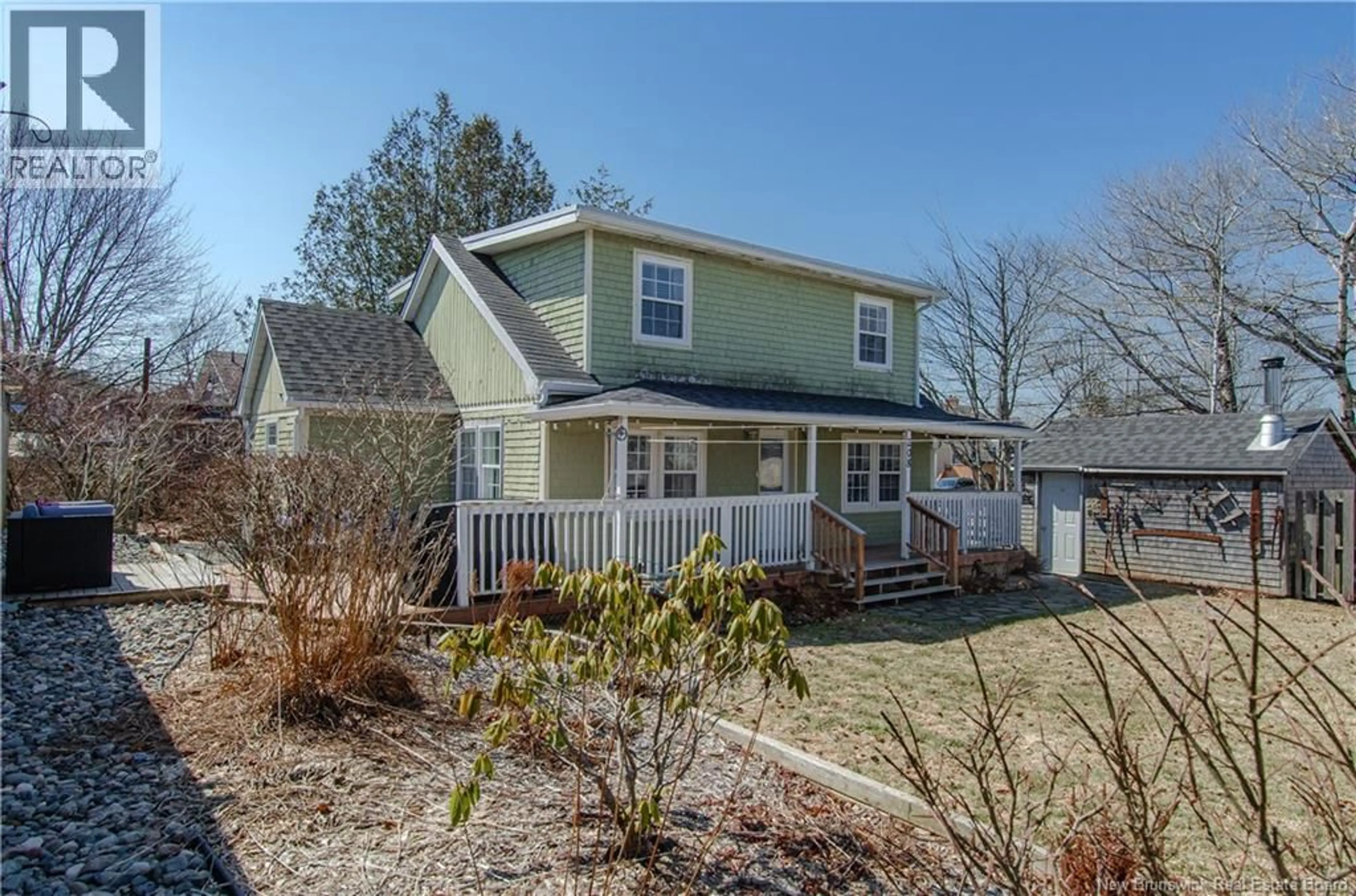 Home with vinyl exterior material, street for 208 MONTREAL AVENUE, Saint John New Brunswick E2M3K4