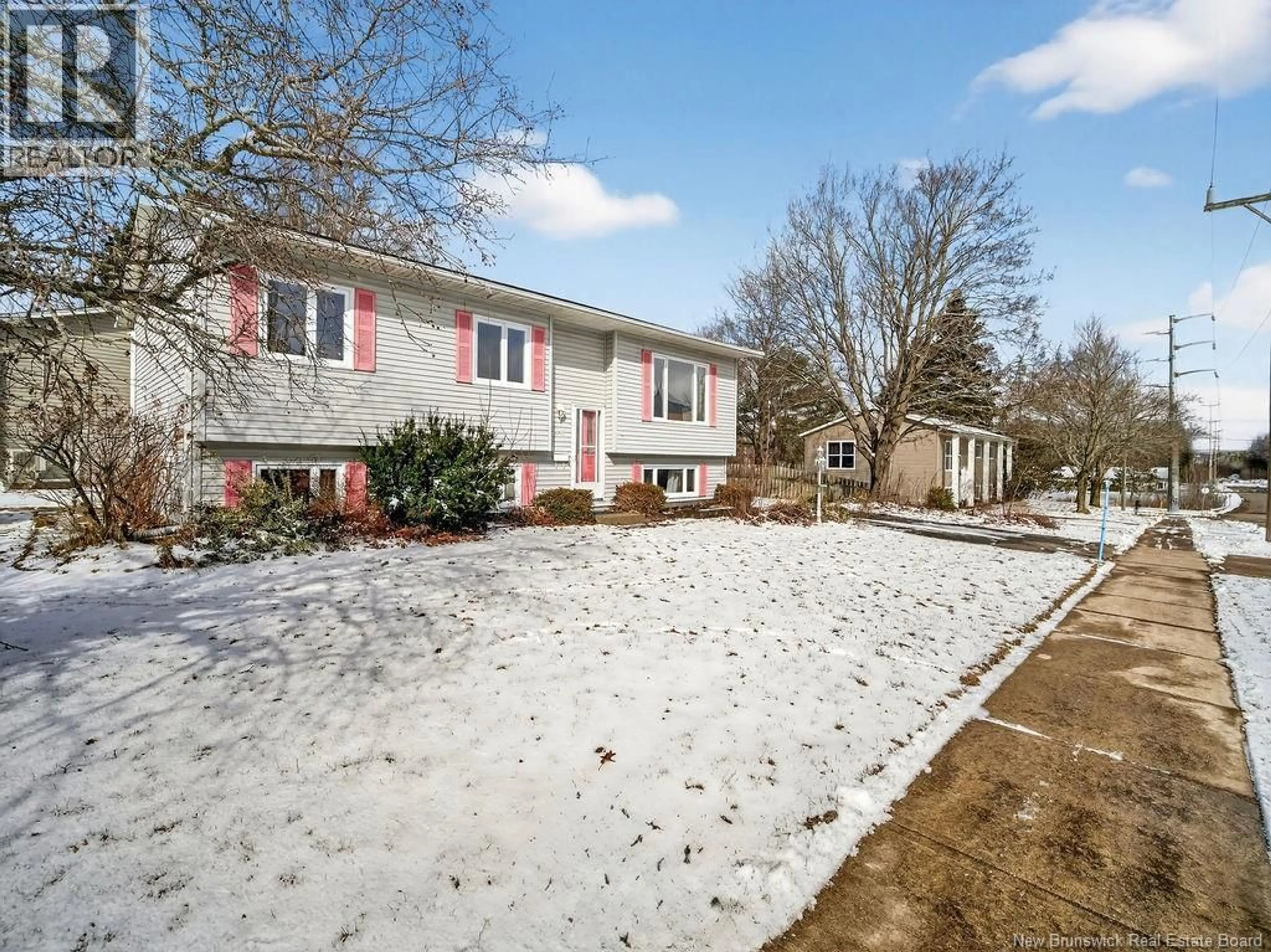 A pic from outside/outdoor area/front of a property/back of a property/a pic from drone, street for 25-27 NORTHVIEW AVENUE, Moncton New Brunswick E1C9C7