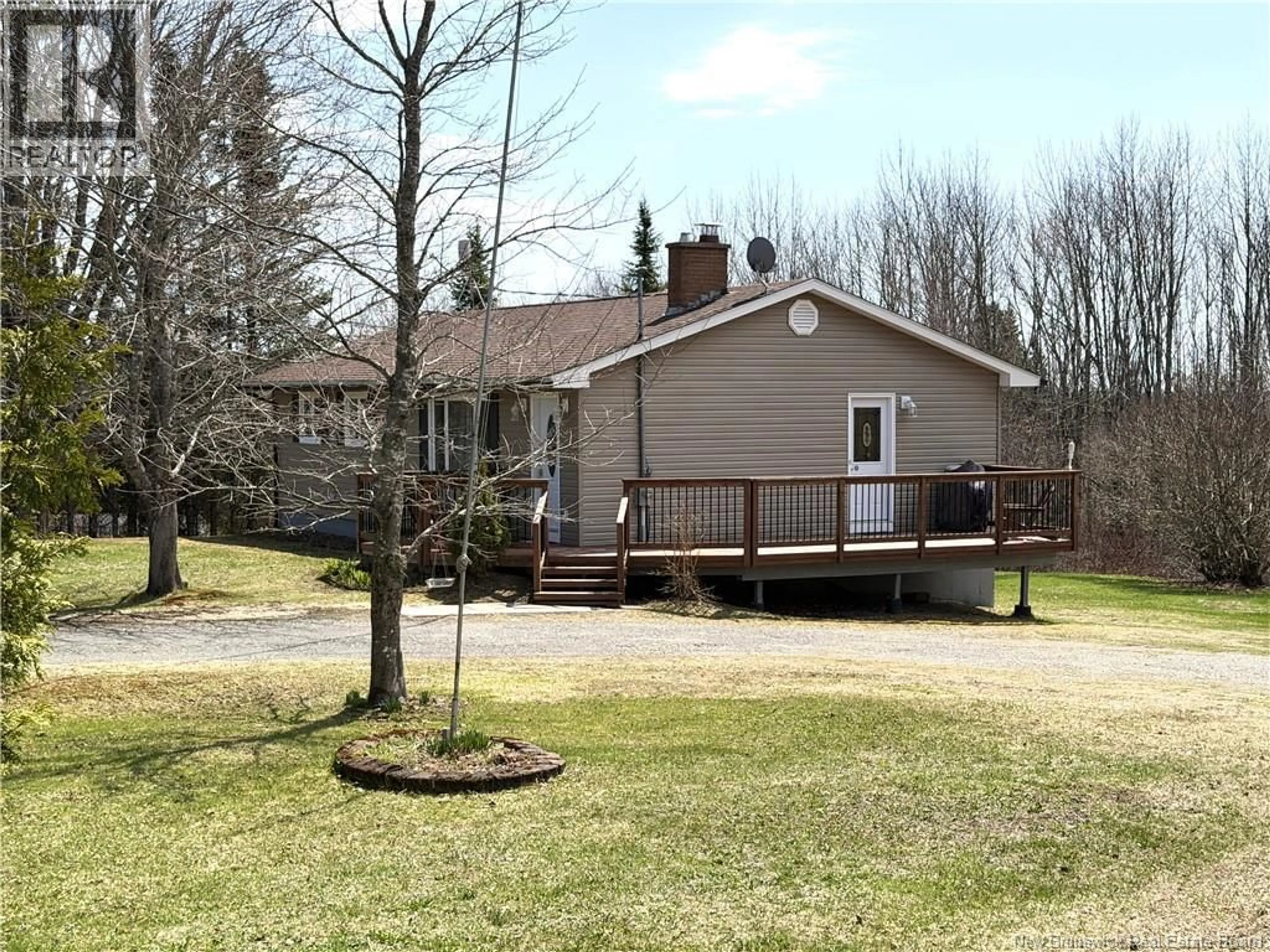 A pic from outside/outdoor area/front of a property/back of a property/a pic from drone, unknown for 1245 KINGSLEY ROAD, Birdton New Brunswick E3G6E1
