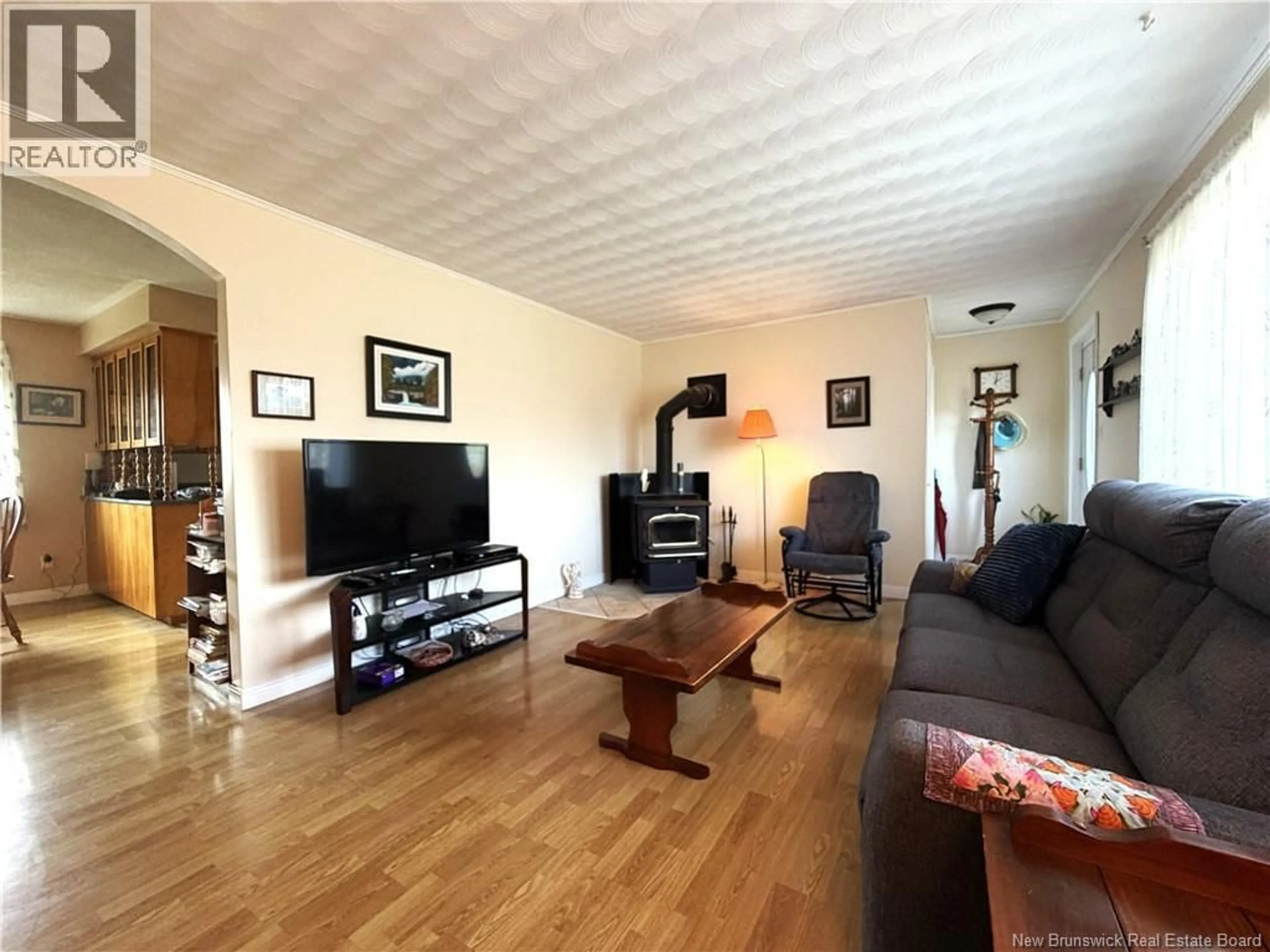 Living room with furniture, wood/laminate floor for 1245 KINGSLEY ROAD, Birdton New Brunswick E3G6E1