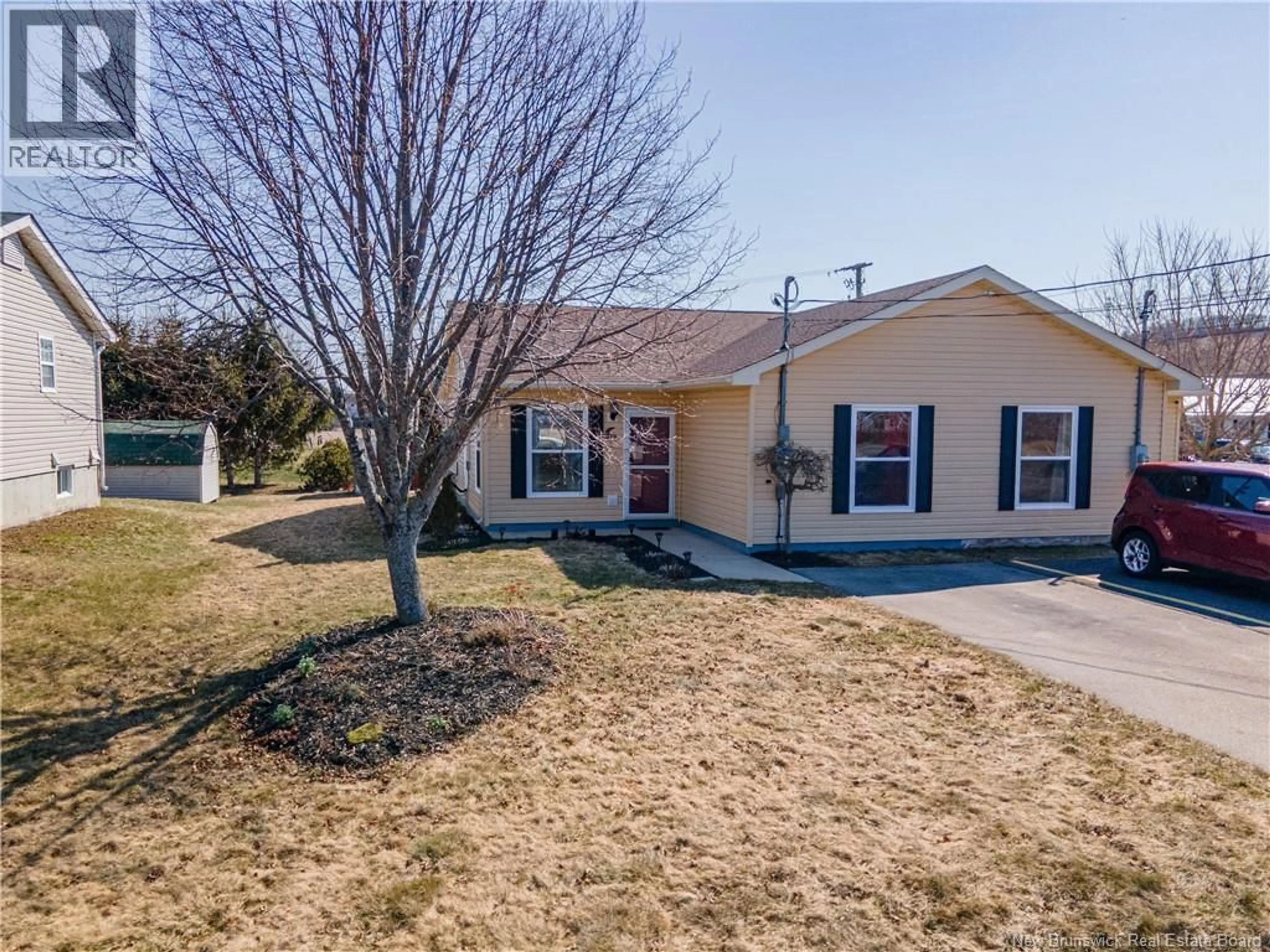 A pic from outside/outdoor area/front of a property/back of a property/a pic from drone, street for 16 IMPERIAL DRIVE, Sussex New Brunswick E4E5Z5