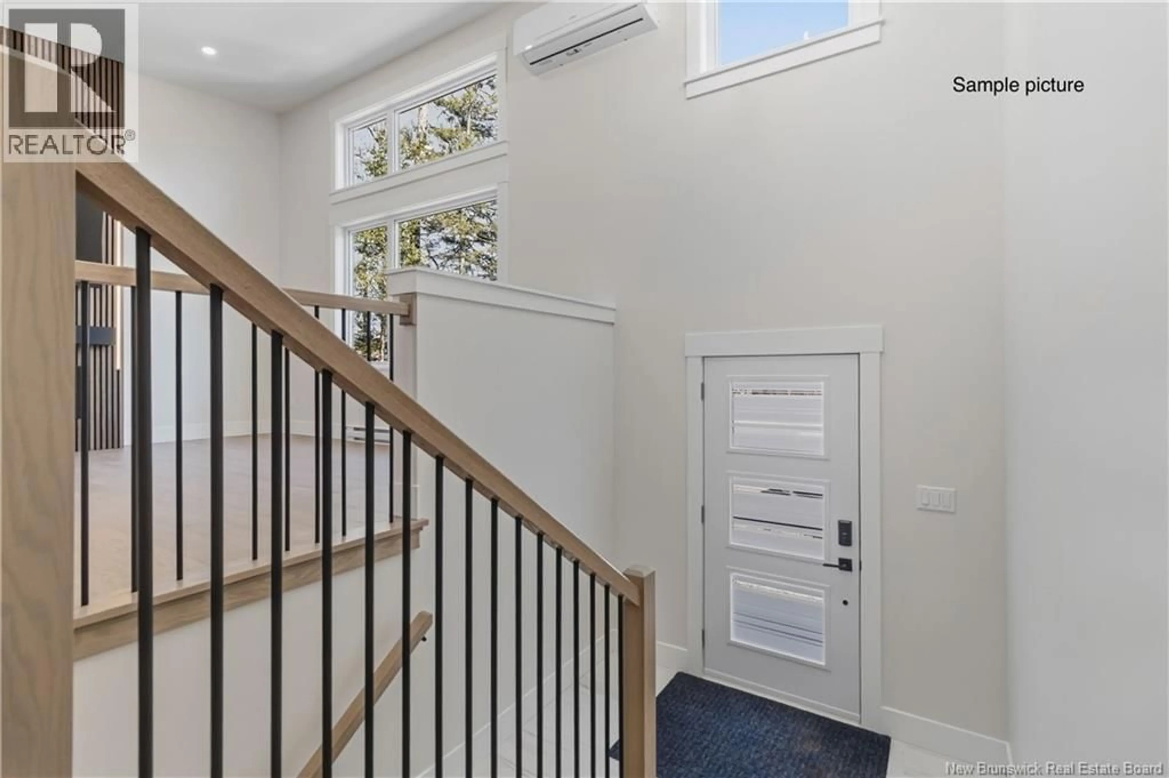 Indoor entryway for 82 TWIN OAKS DRIVE, Moncton New Brunswick E1G0A1