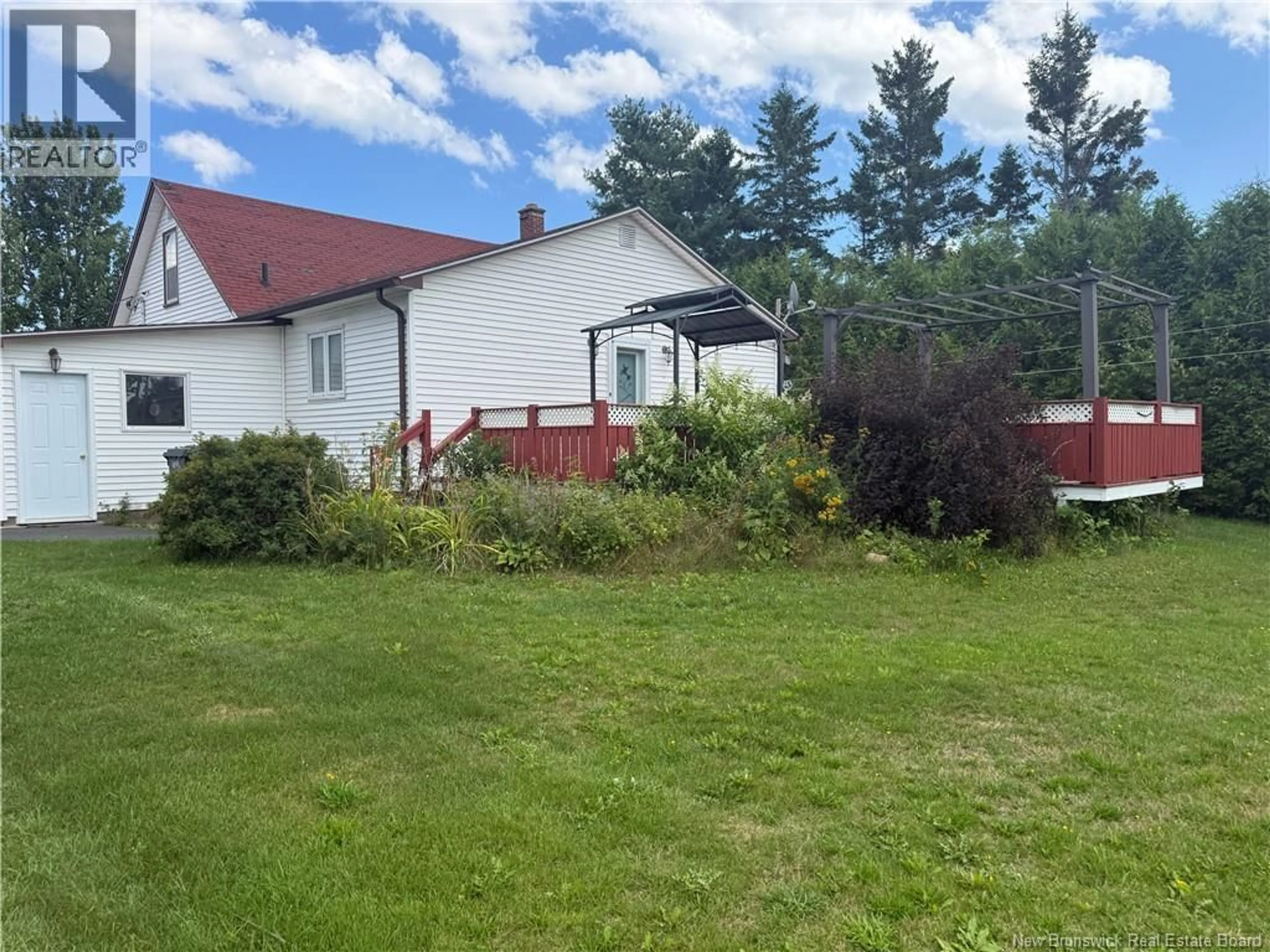 A pic from outside/outdoor area/front of a property/back of a property/a pic from drone, street for 3783 RUE PRINCIPALE, Tracadie New Brunswick E1X1E3